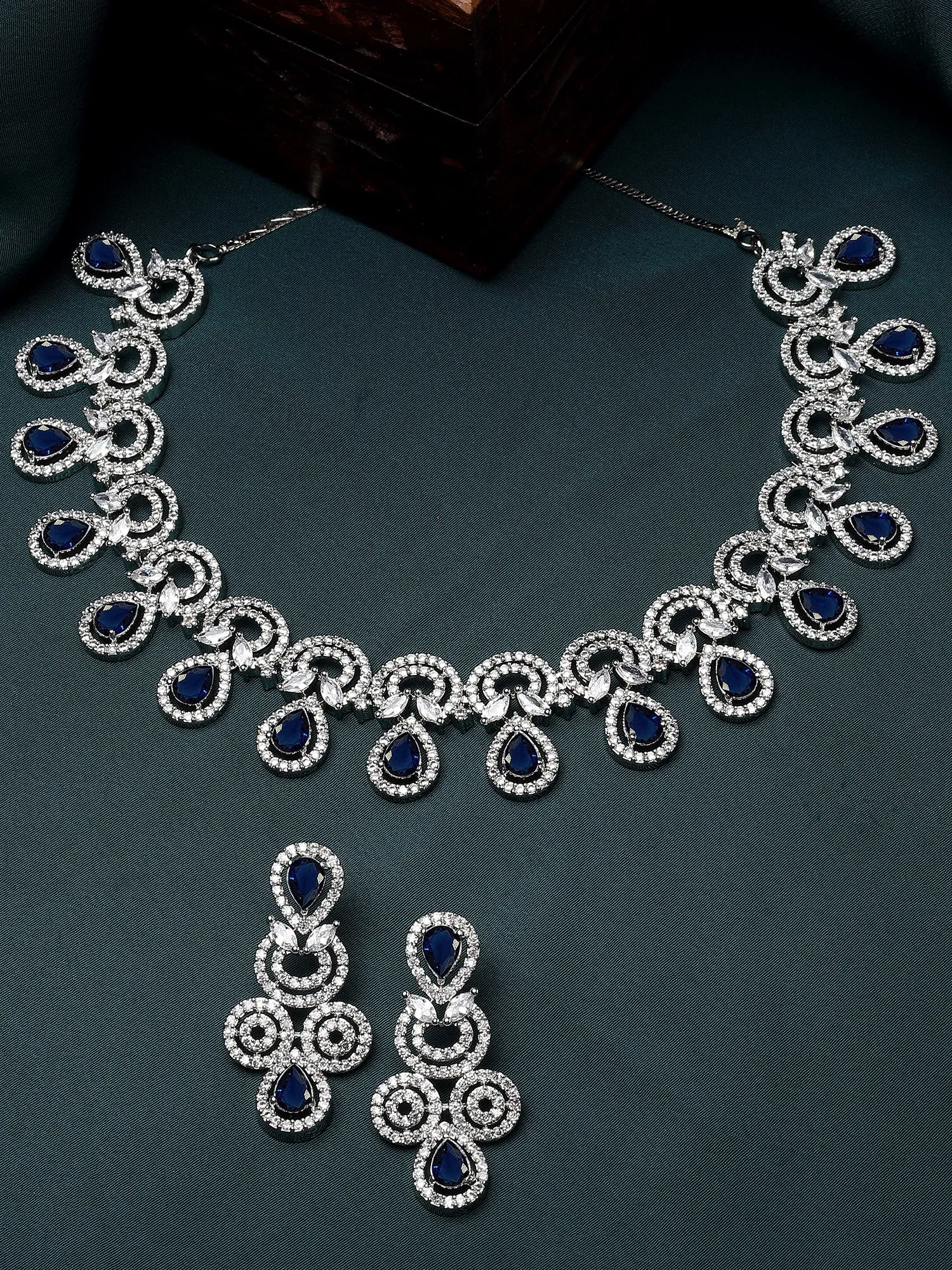 Karatcart Silver Plated Blue Cubic Zirconia Necklace Set for Women