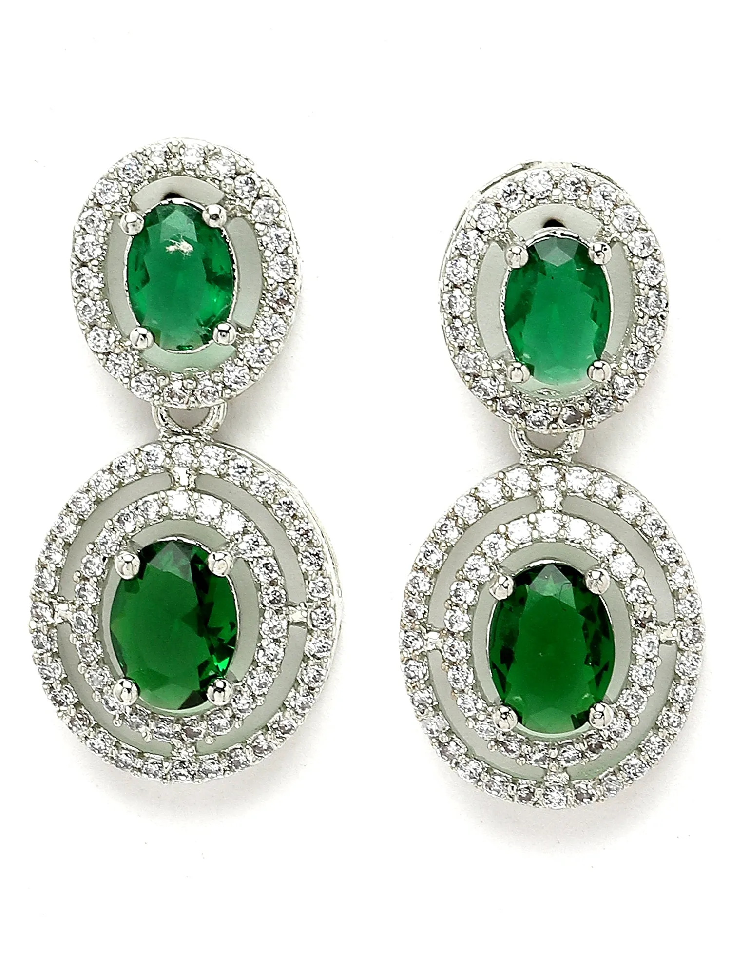 Karatcart Silver Tone Green Cubic Zirconia Studded Necklace Set for Women