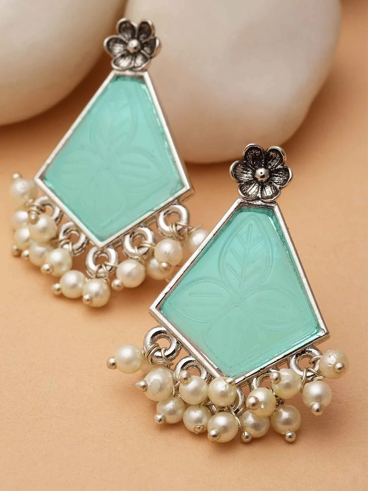 Karatcart Silver Tone Light Blue Carved Stone Studded Stud Earrings for Women