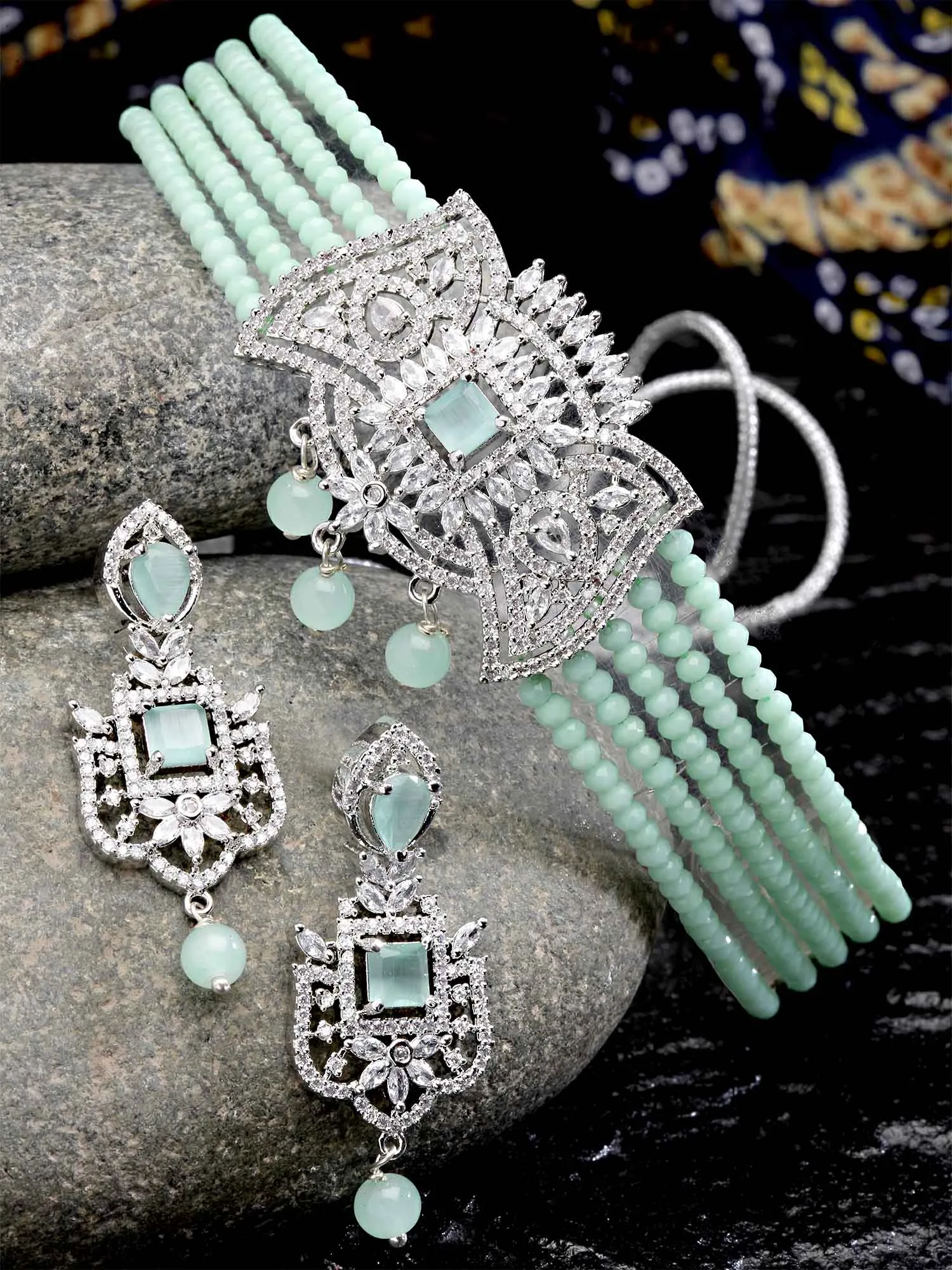 Karatcart Silver Tone Light Green Crystal Cubic Zirconia Choker Necklace Set for Women