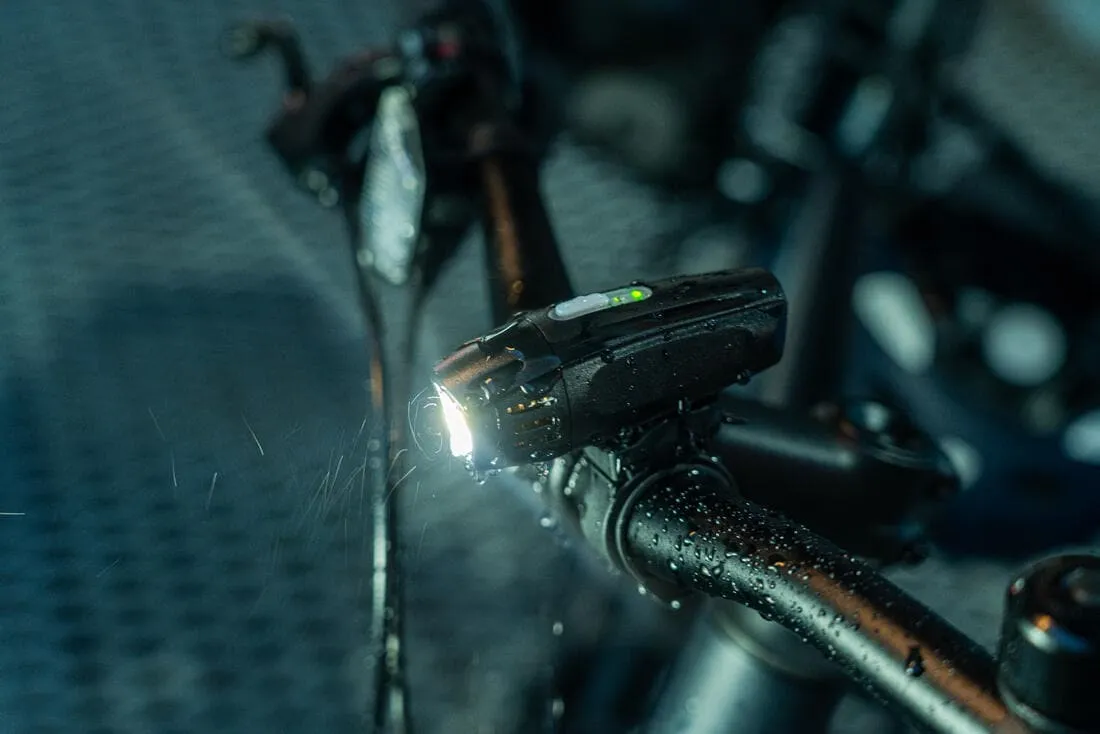 Kit éclairage vélo LED,  ST 920 avant et arrière USB