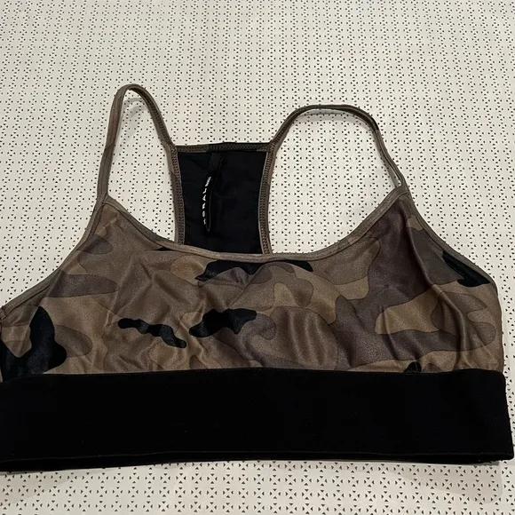 Koral Olive Green Brown Camo Sweeper Infinity Sports Bra A234506 NWOT size S