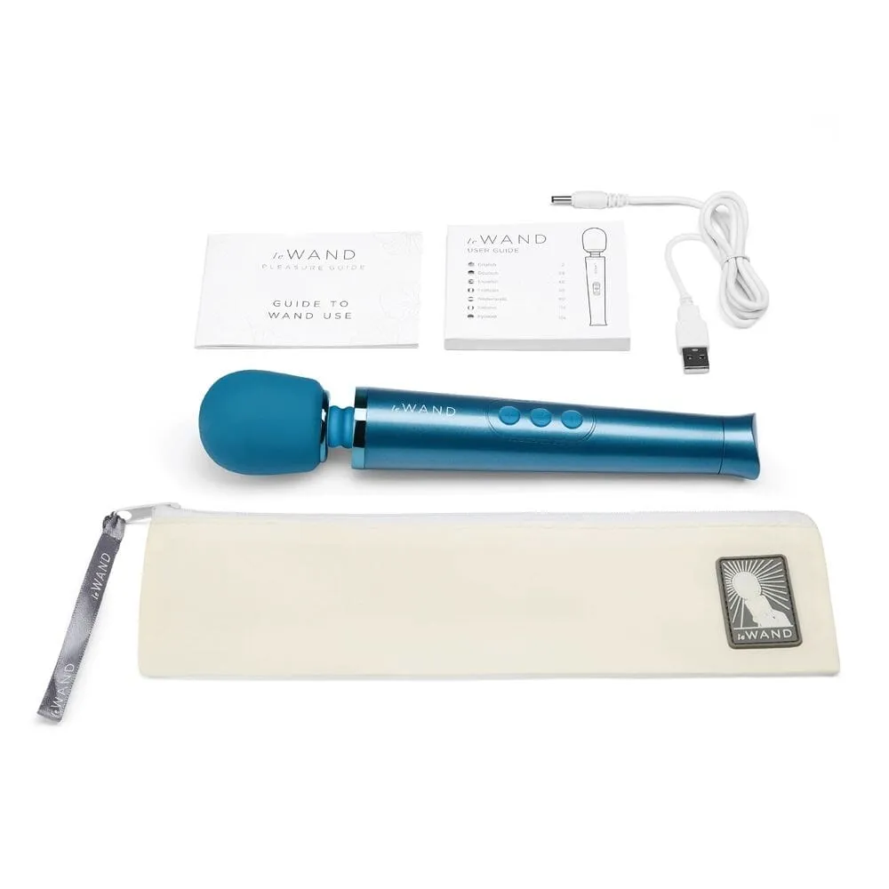Le Wand Petite 10-Speed Silicone Rechargeable Body Wand