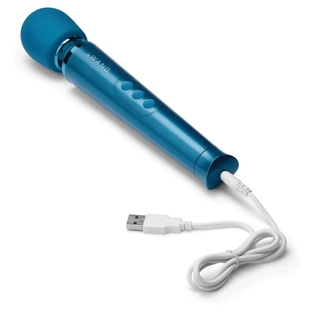 Le Wand Petite 10-Speed Silicone Rechargeable Body Wand
