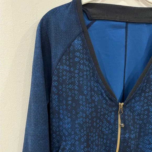 lululemon h’om run jacket size 6