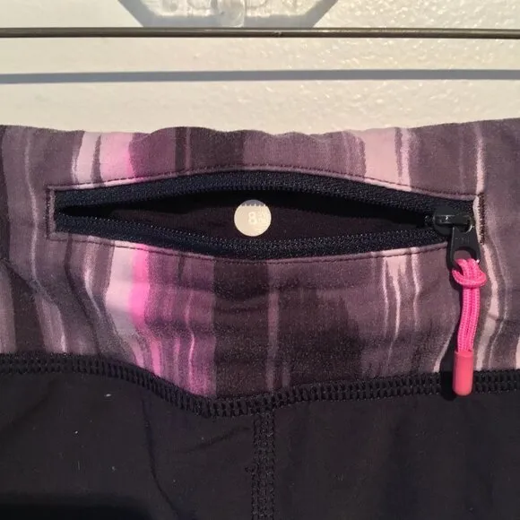 Lululemon Run: Light As Air Short  Deep Indigo/Mirage Deep Indigo  Size 8