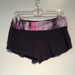Lululemon Run: Light As Air Short  Deep Indigo/Mirage Deep Indigo  Size 8