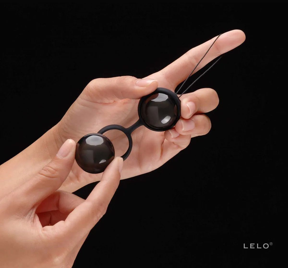 Luna Beads Noir Luxury Ben Wa Balls by LELO