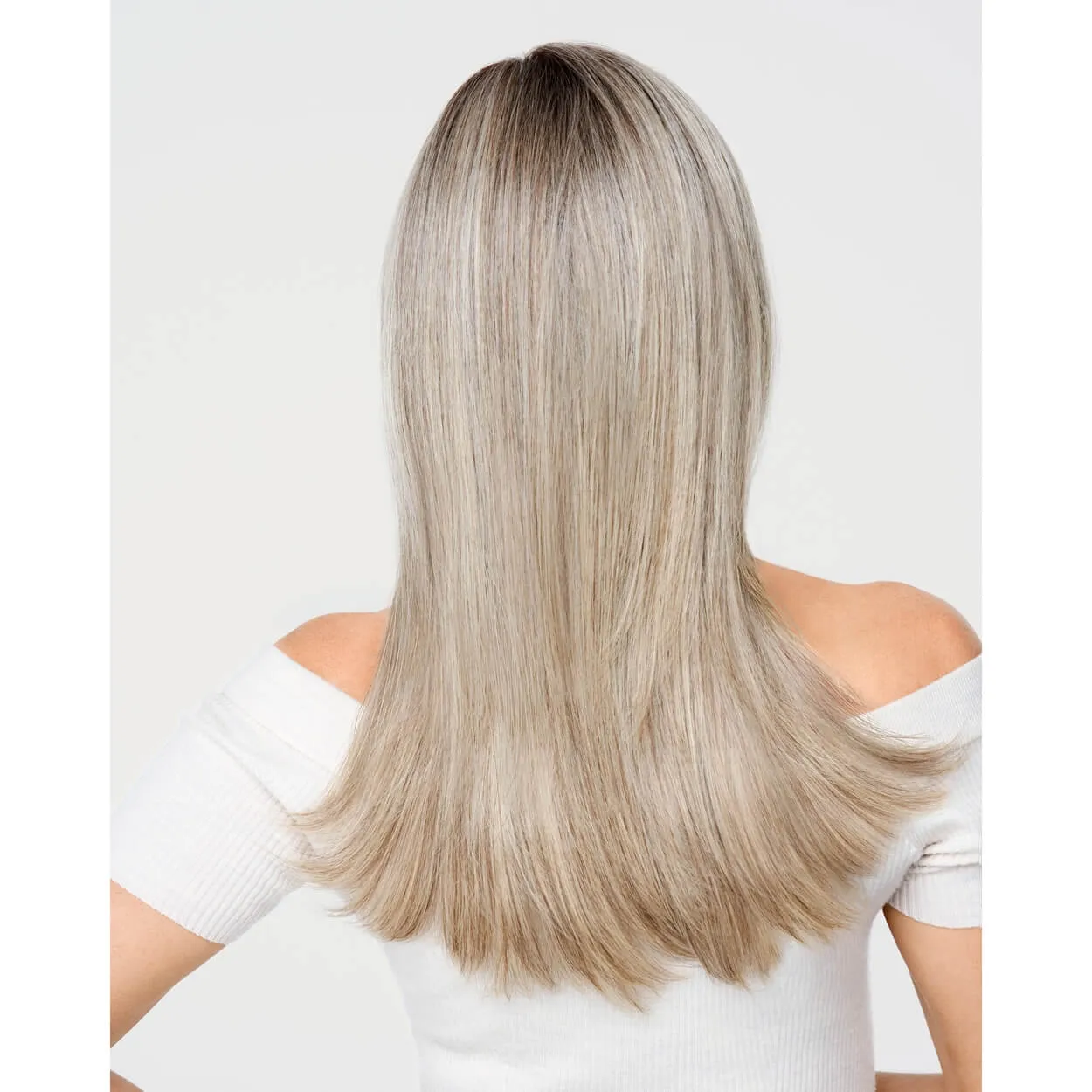 Mesmerized by Raquel Welch (100% Hand Tied Lace Front-Mono Top Wig)