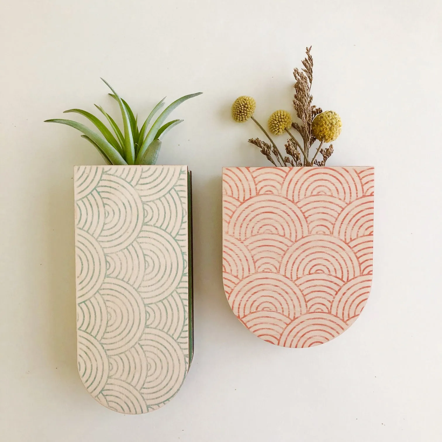 Mod Curves Pocket Wall Planter Vase