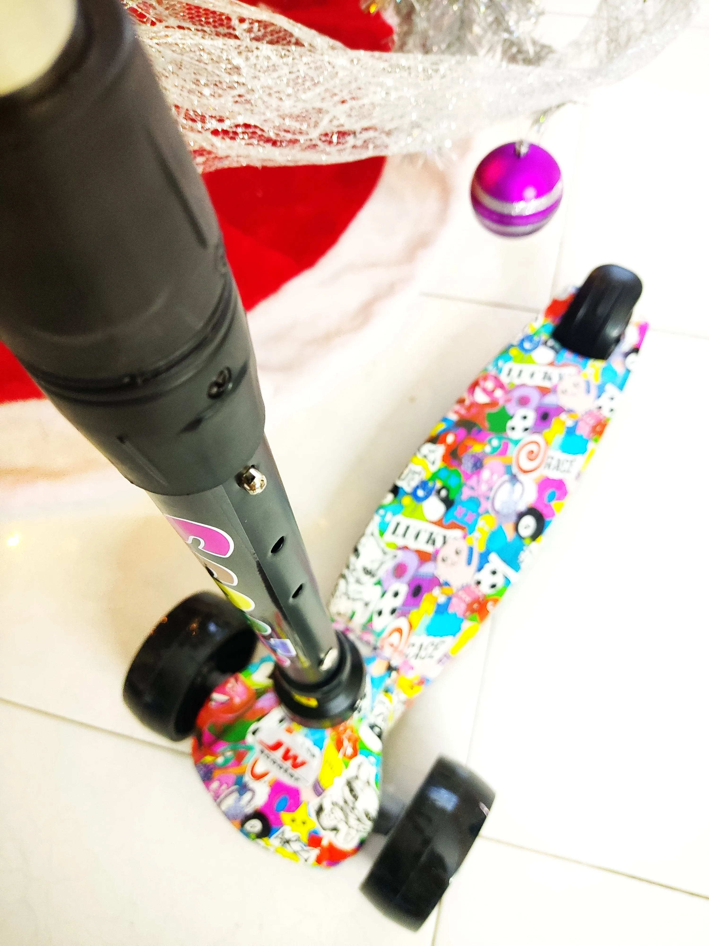 Monopatín Scooter urban con música y luces - Patineta para niños