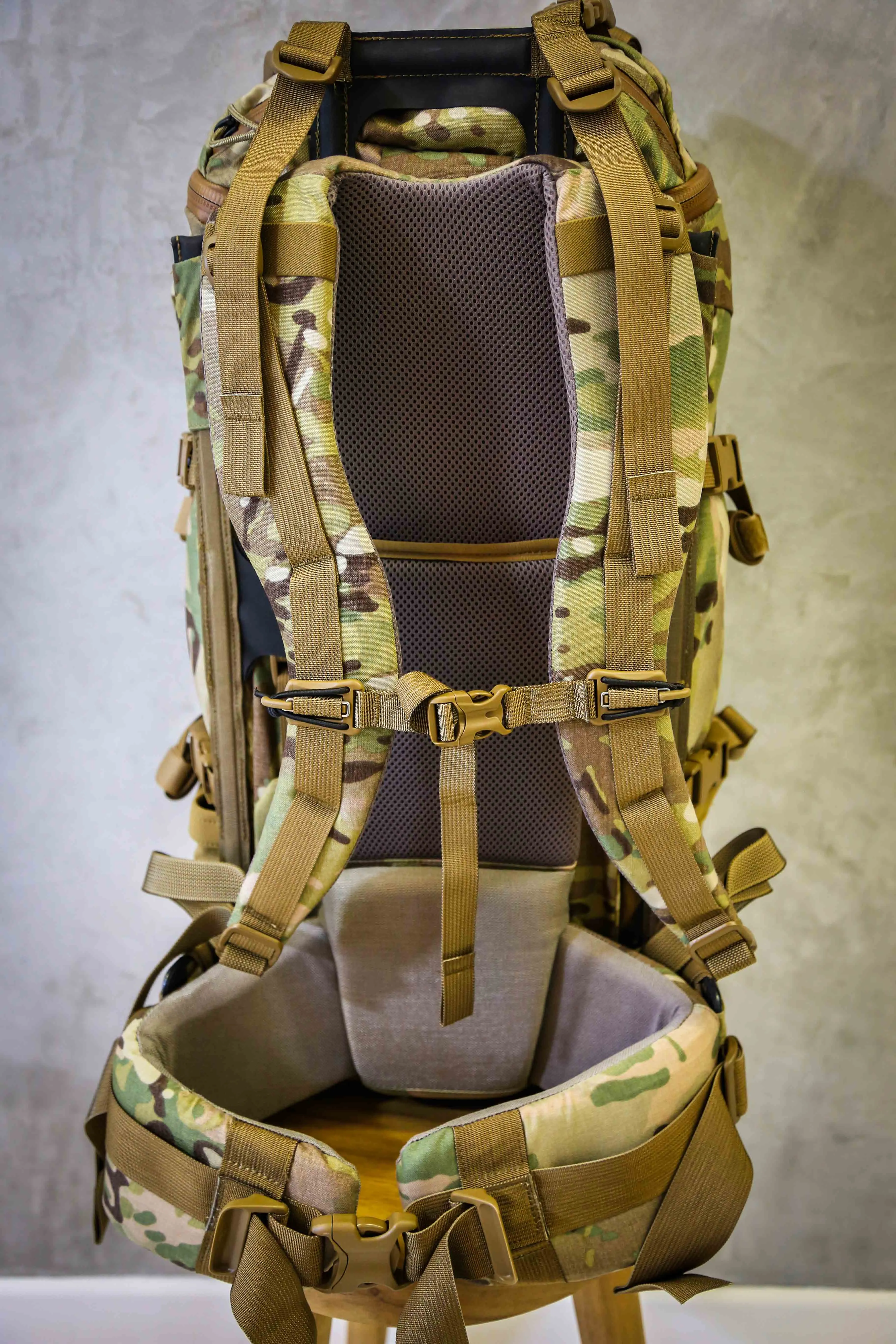 Mystery Ranch Pintler in Multicam (Yoke size M)
