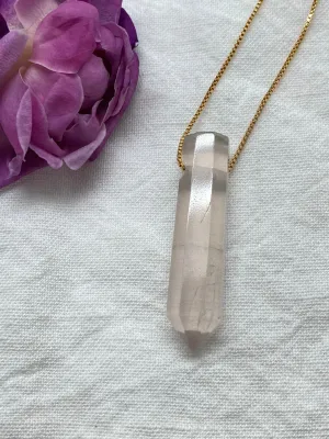 N gemstone rose quartz