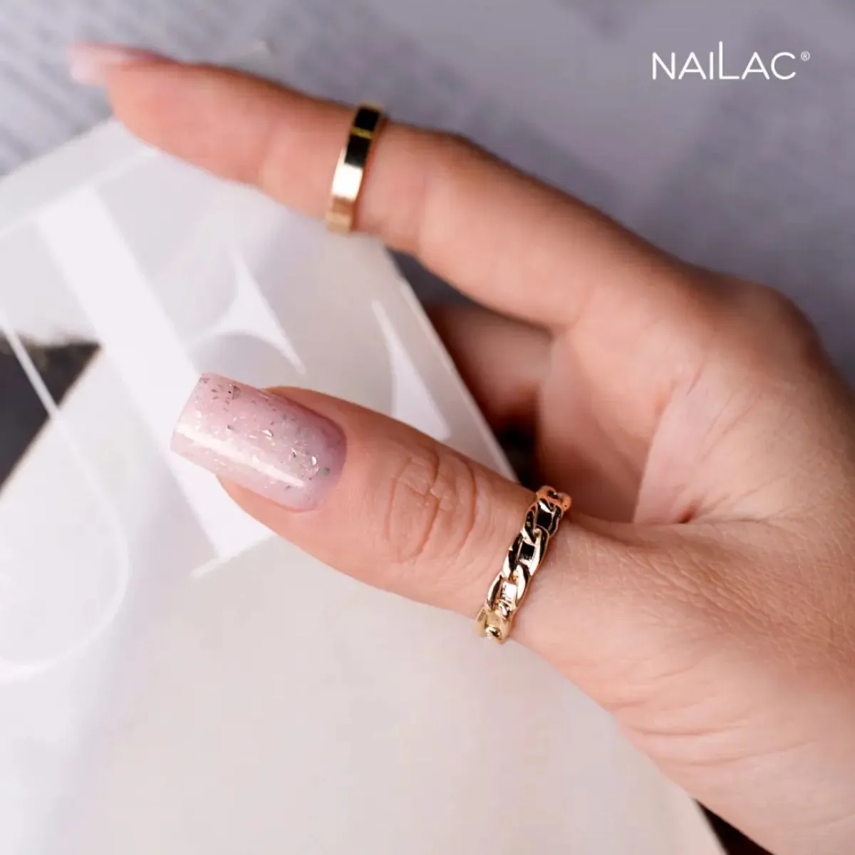 NaiLac Hybrid UV/LED Glammy Rubber Base Milk & Powder