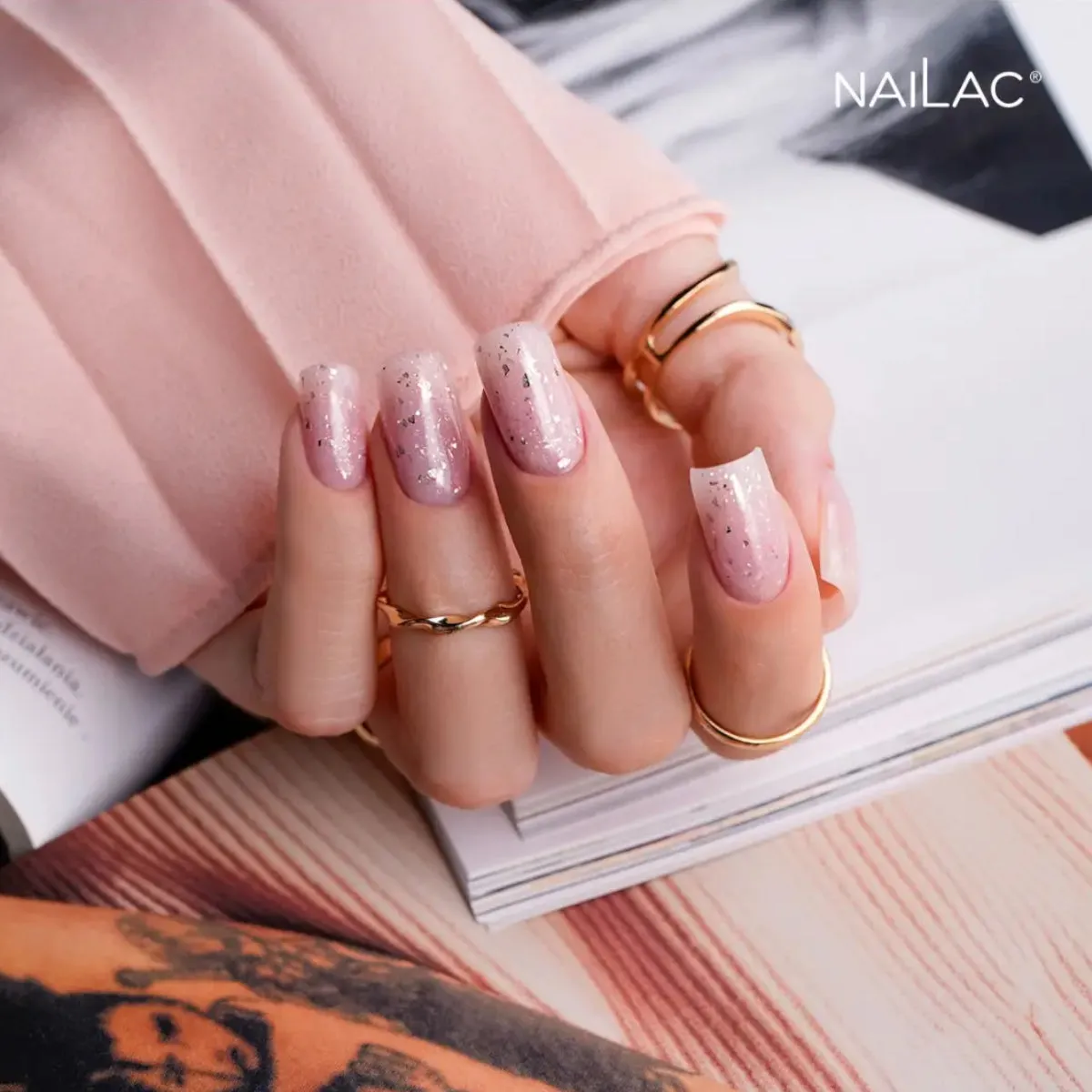 NaiLac Hybrid UV/LED Glammy Rubber Base Powder & Rouge