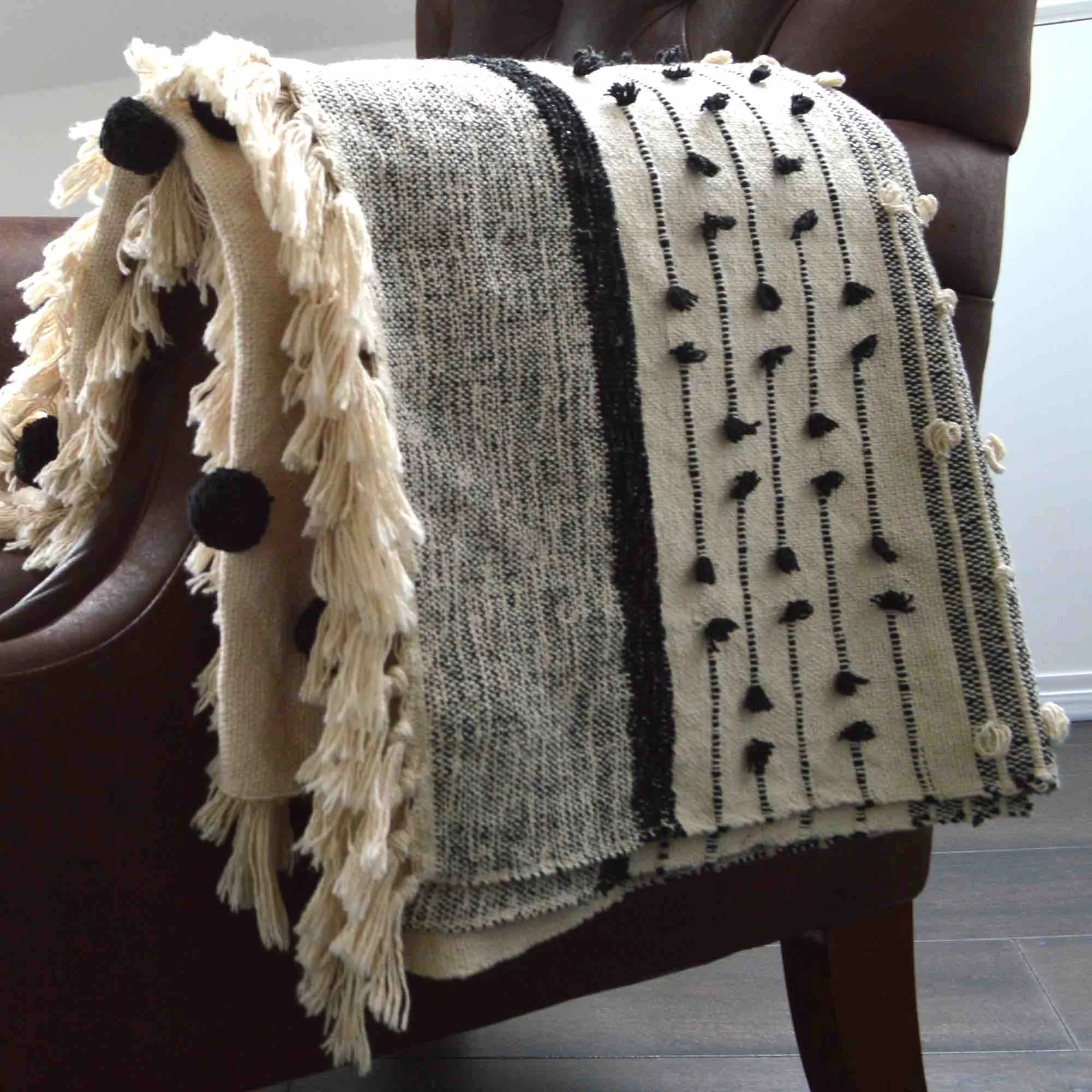 Nina Textured Throw - Grey/White