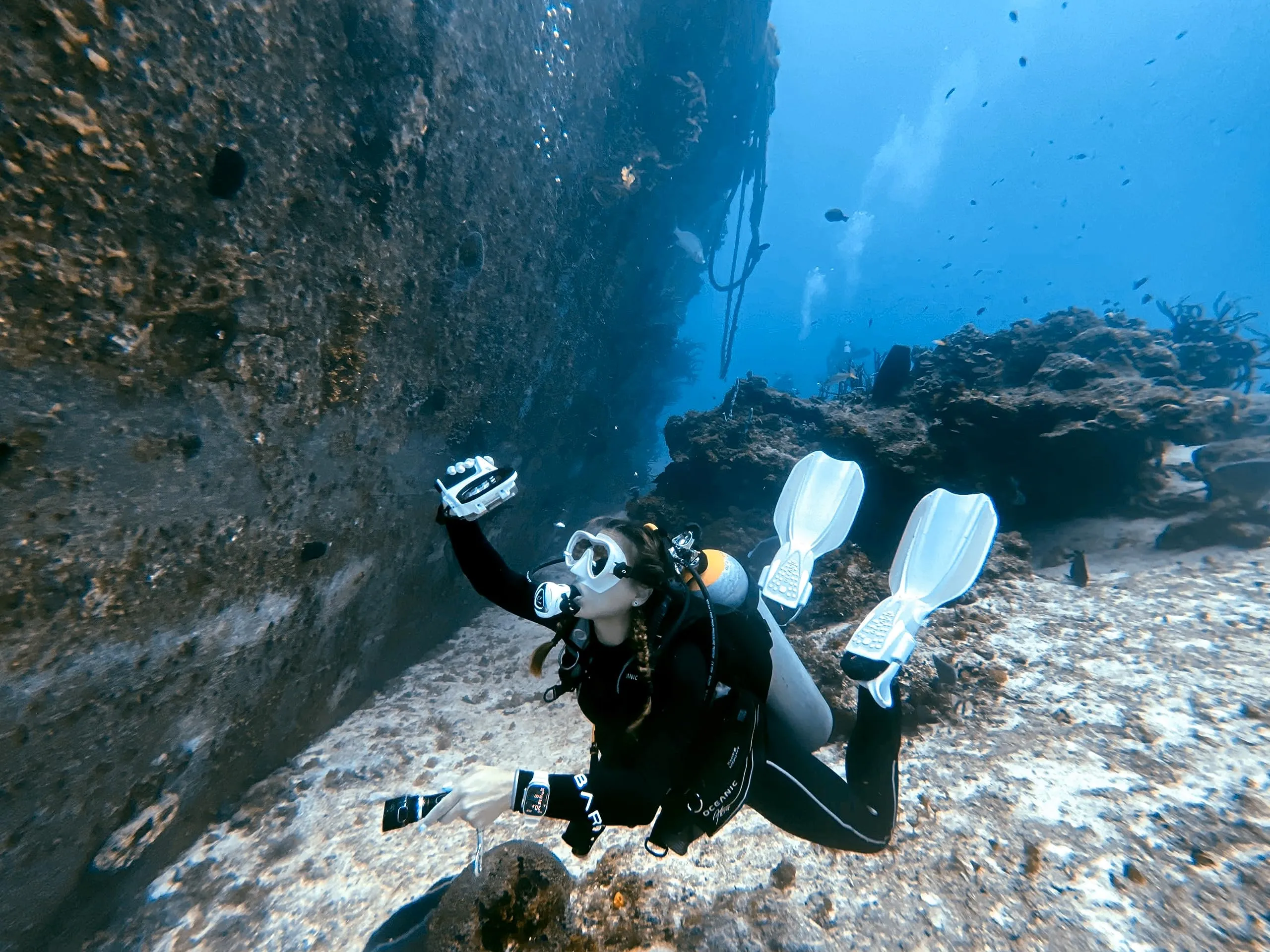 OCEANIC  Dive Housing | Use Your iPhone as an Underwater Camera & Dive Computer | Depth to 196ft | Waterproof | Great for Scuba Diving & Snorkeling | Compatible with iPhones That Run iOS 16 or Newer