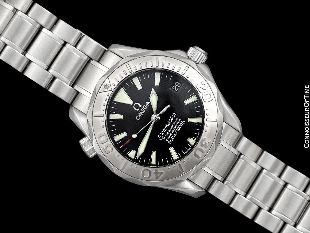 Omega Seamaster 300M Professional Diver Mens Midsize Automatic Chronometer Watch 2236.50 - Stainless Steel & 18K White Gold