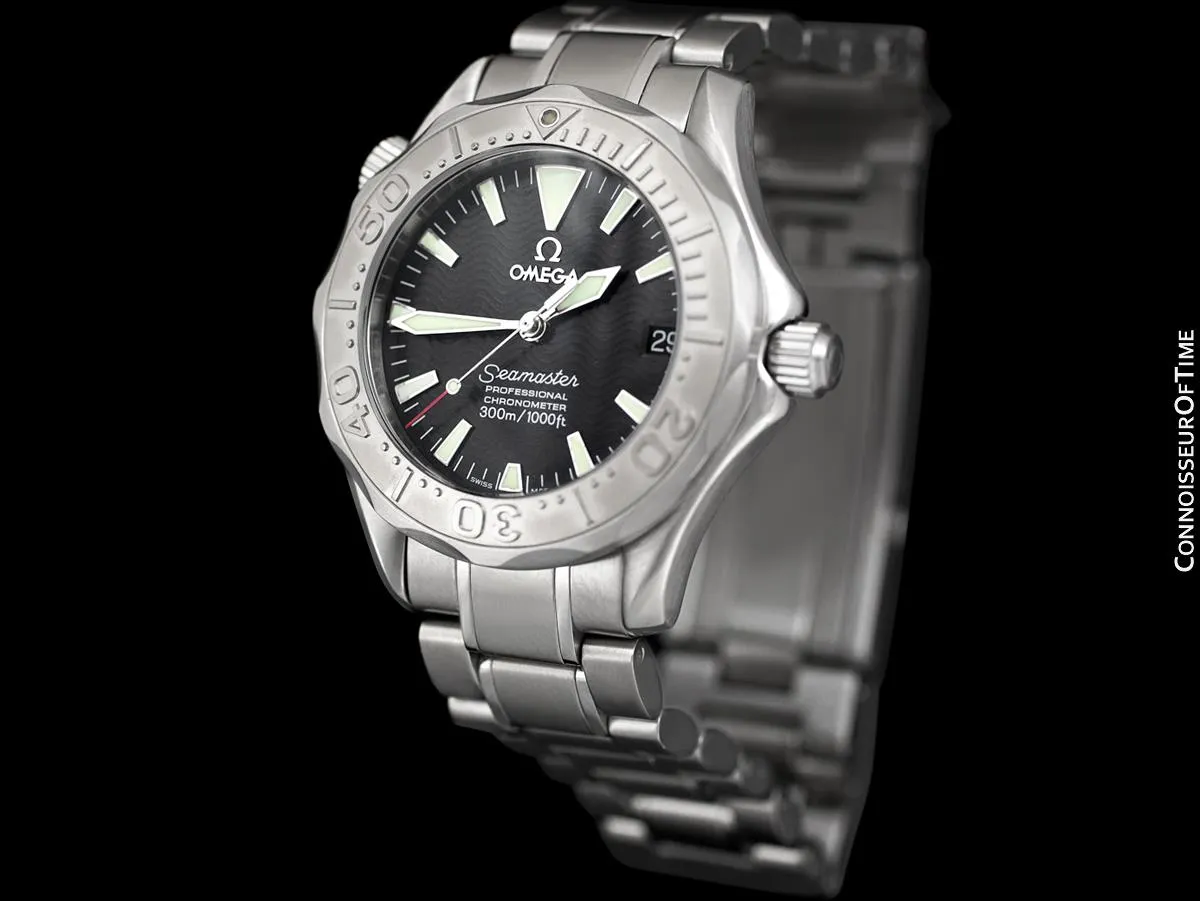 Omega Seamaster 300M Professional Diver Mens Midsize Automatic Chronometer Watch 2236.50 - Stainless Steel & 18K White Gold
