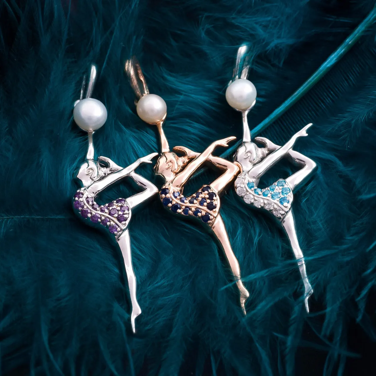 Pendant "Gymnast with Pearl"