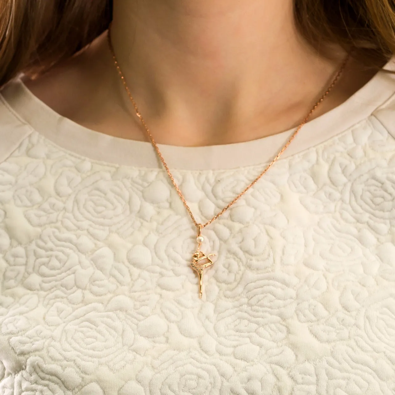 Pendant "Gymnast with Pearl"