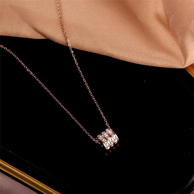 Premium Quality Titanium Steel Luxury Necklace Pendant Simple Rose Gold Clavicle Chain for Women
