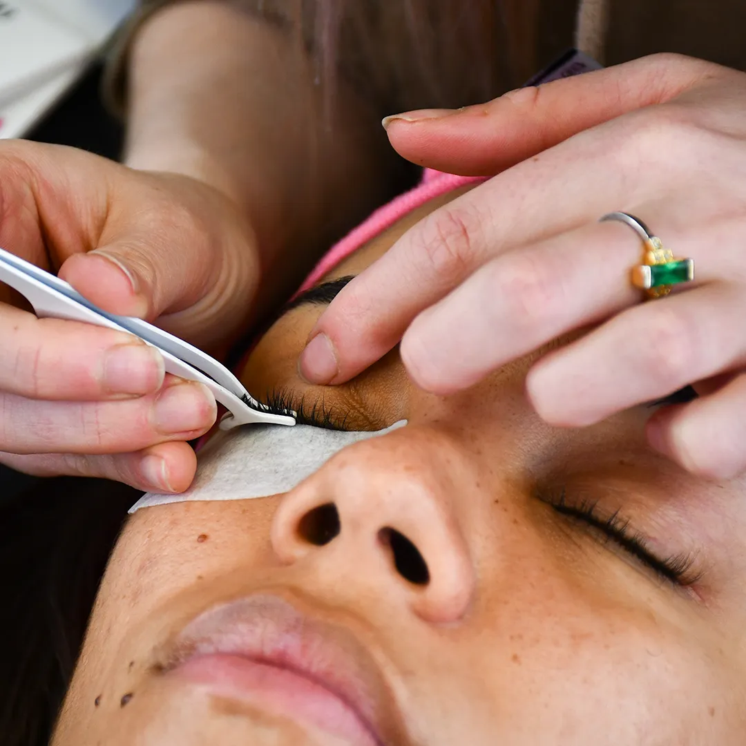 PROeffect  DIY Lash Kit