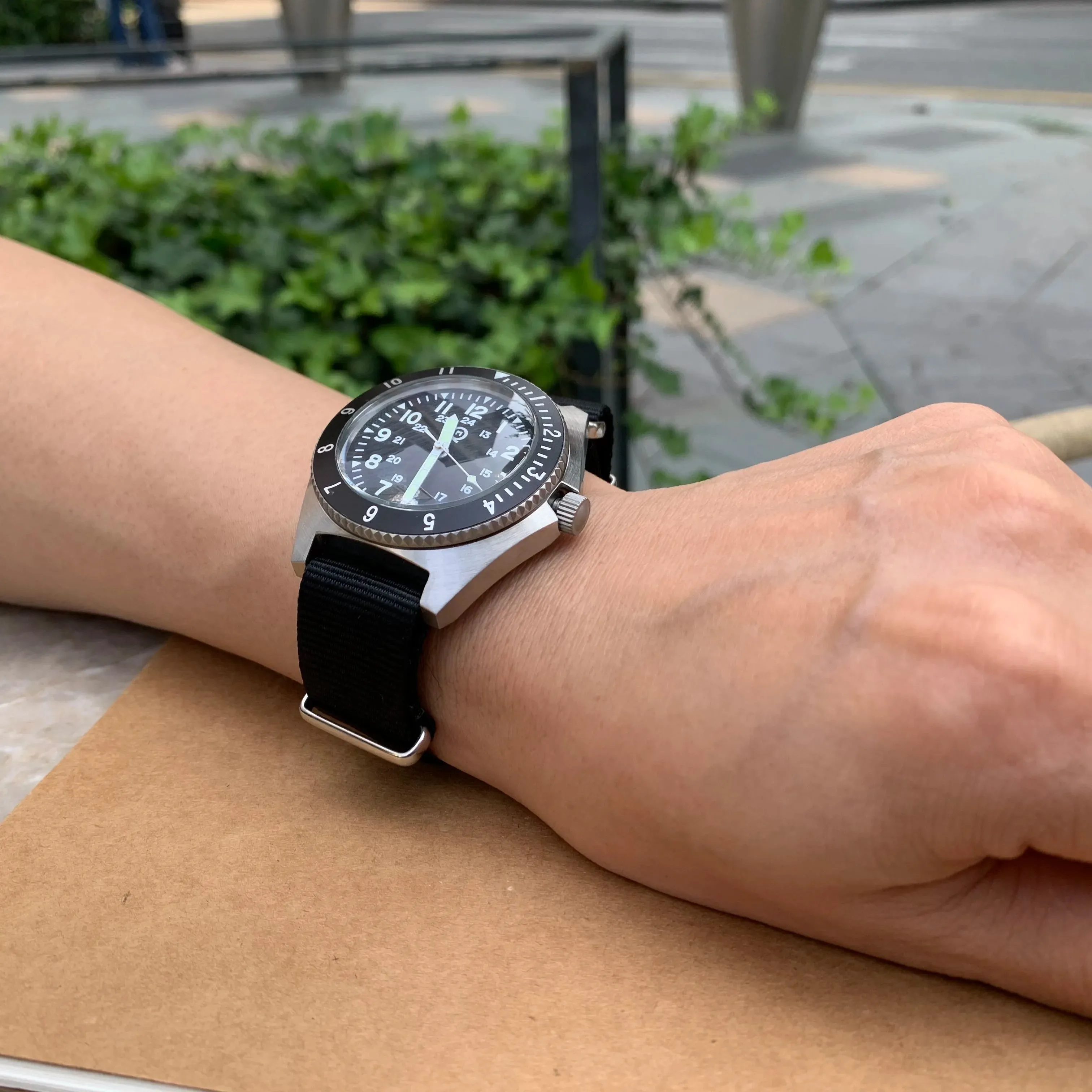 QM "Vietnam" / Platoon US Special Forces UDT Military Men's 300M Diver Super Light C3 Army SM8019BA Without logo Swimming  Watch