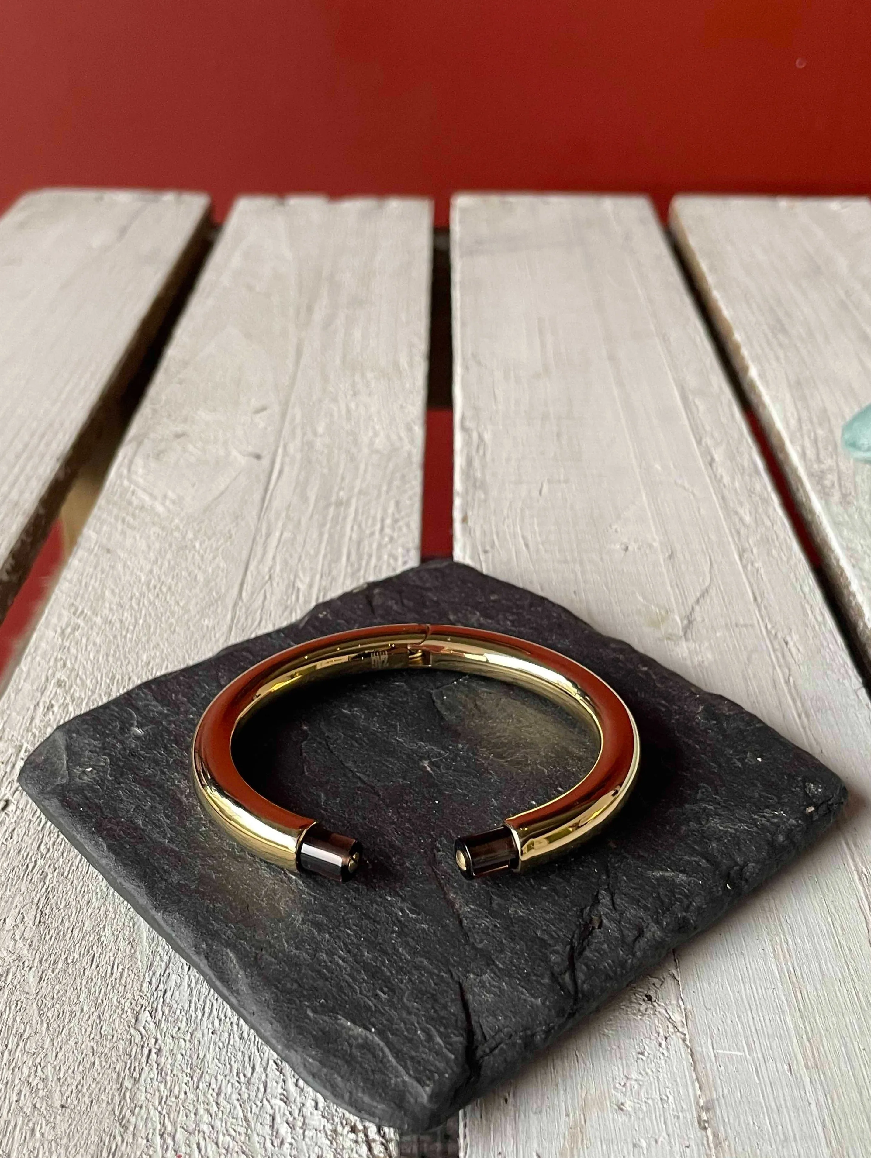Quartz Fume Torc