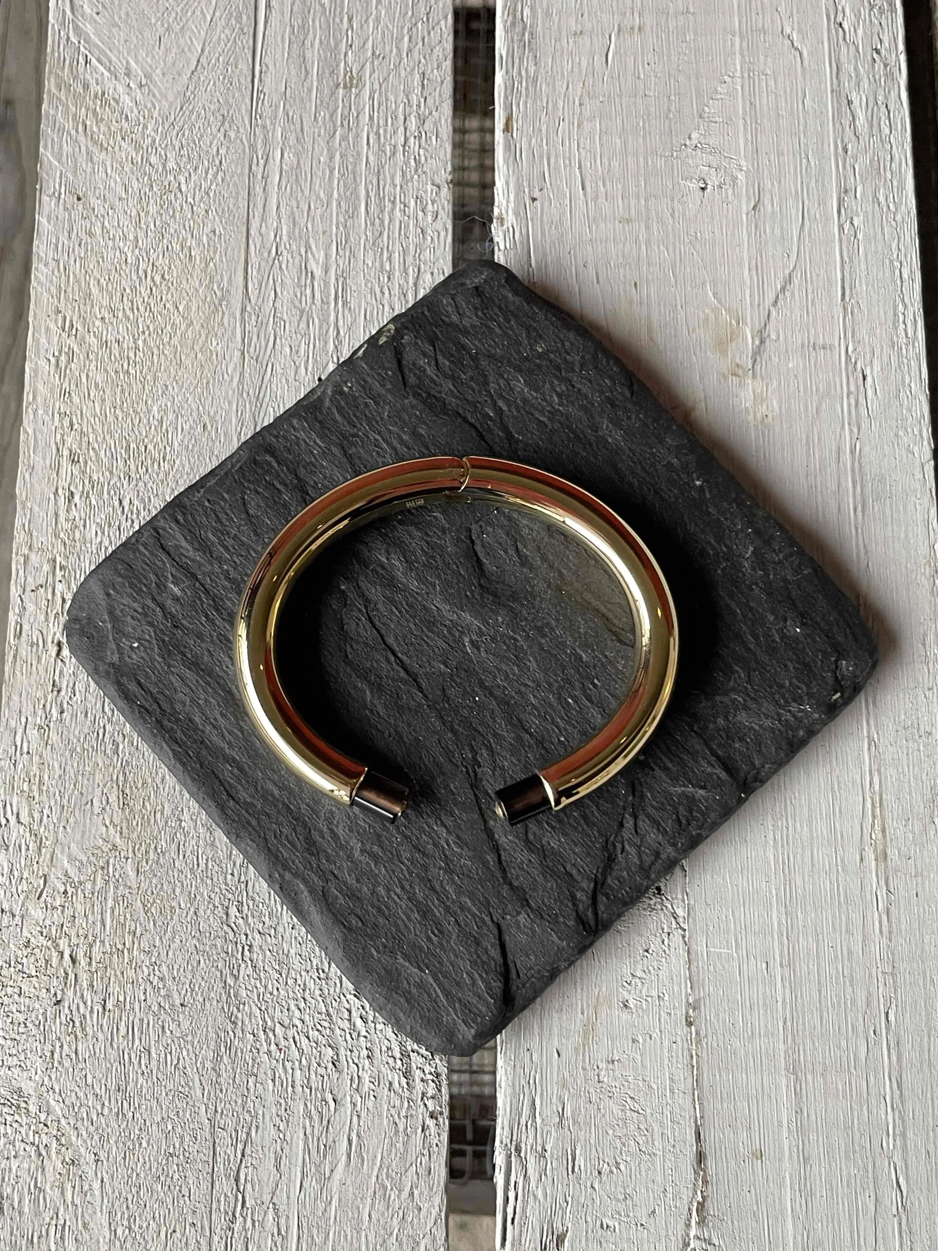 Quartz Fume Torc