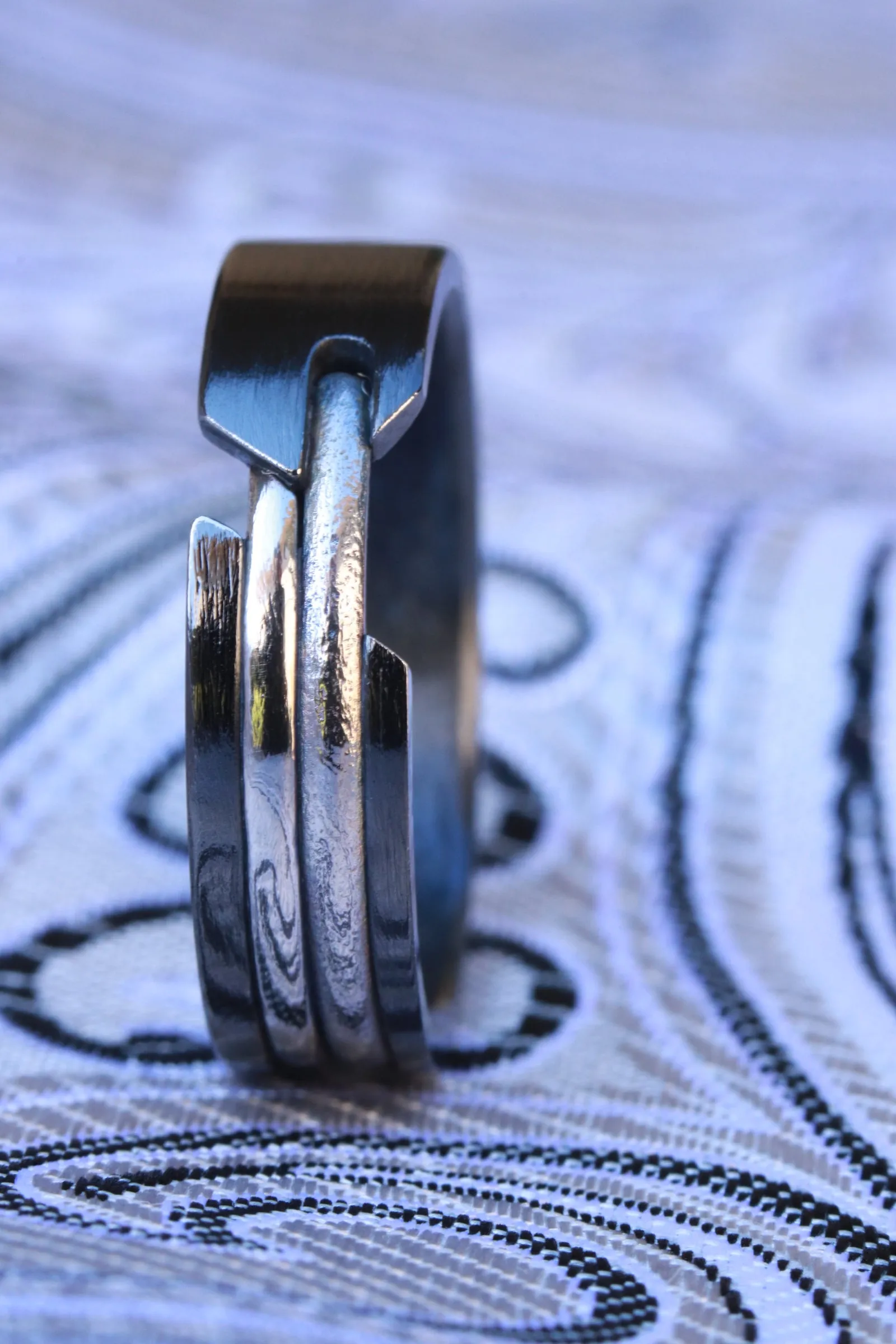 "QUILL" handmade black titanium ring hybrid women's rings