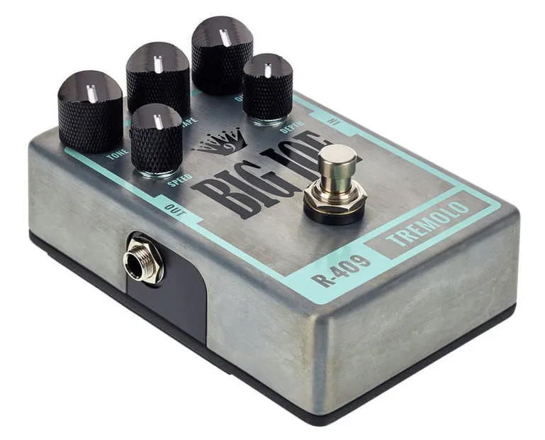R-409 TREMOLO (9V-18V)