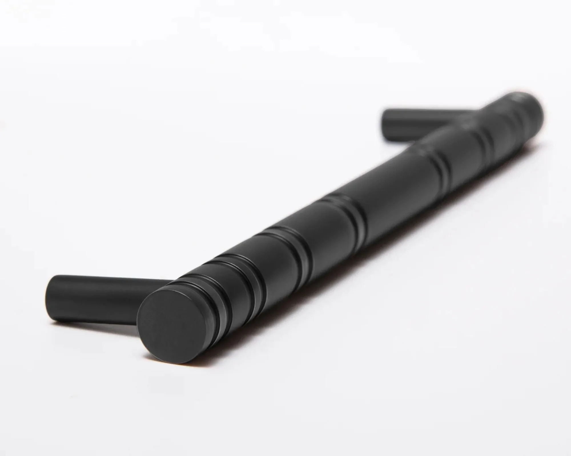 Reveal-06 Handle