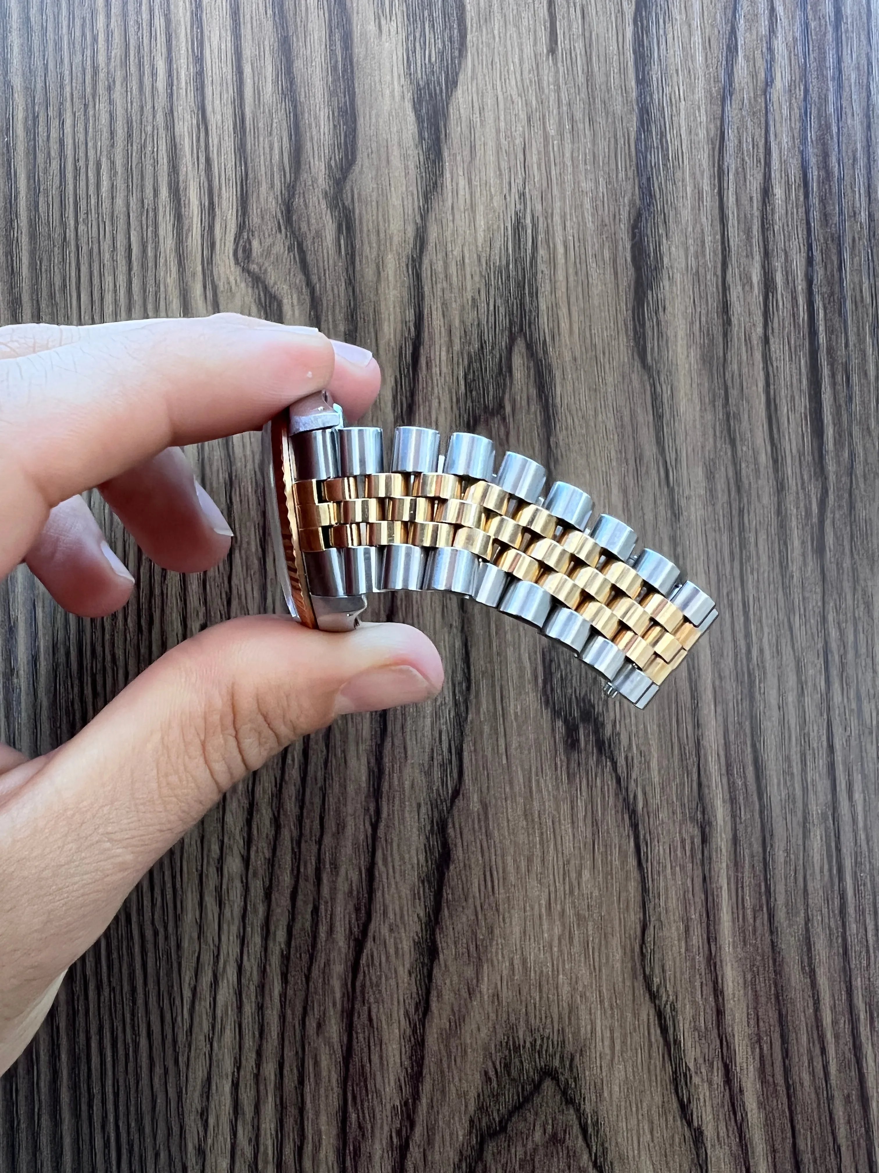 Rolex Datejust 16233 - Linen Dial