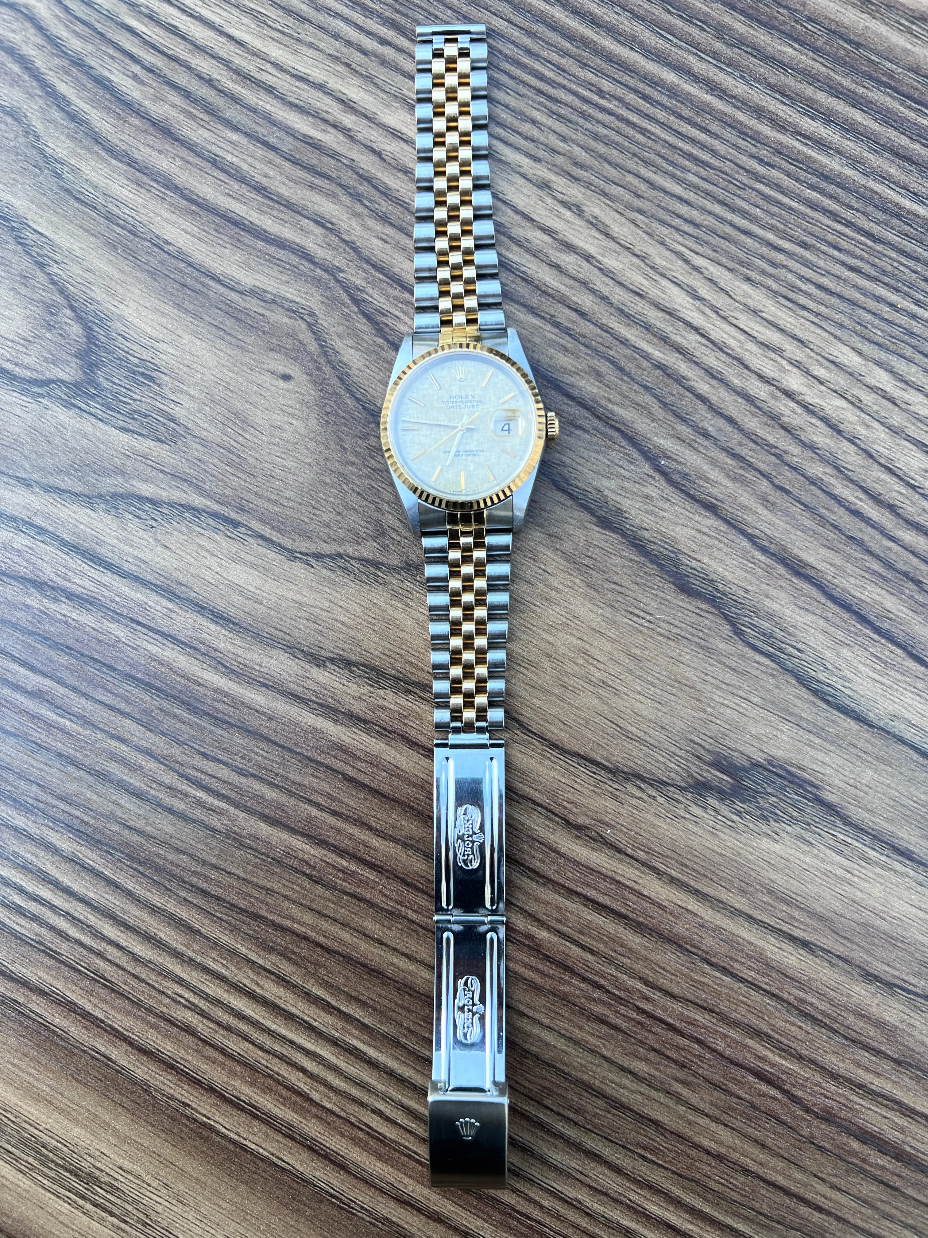Rolex Datejust 16233 - Linen Dial