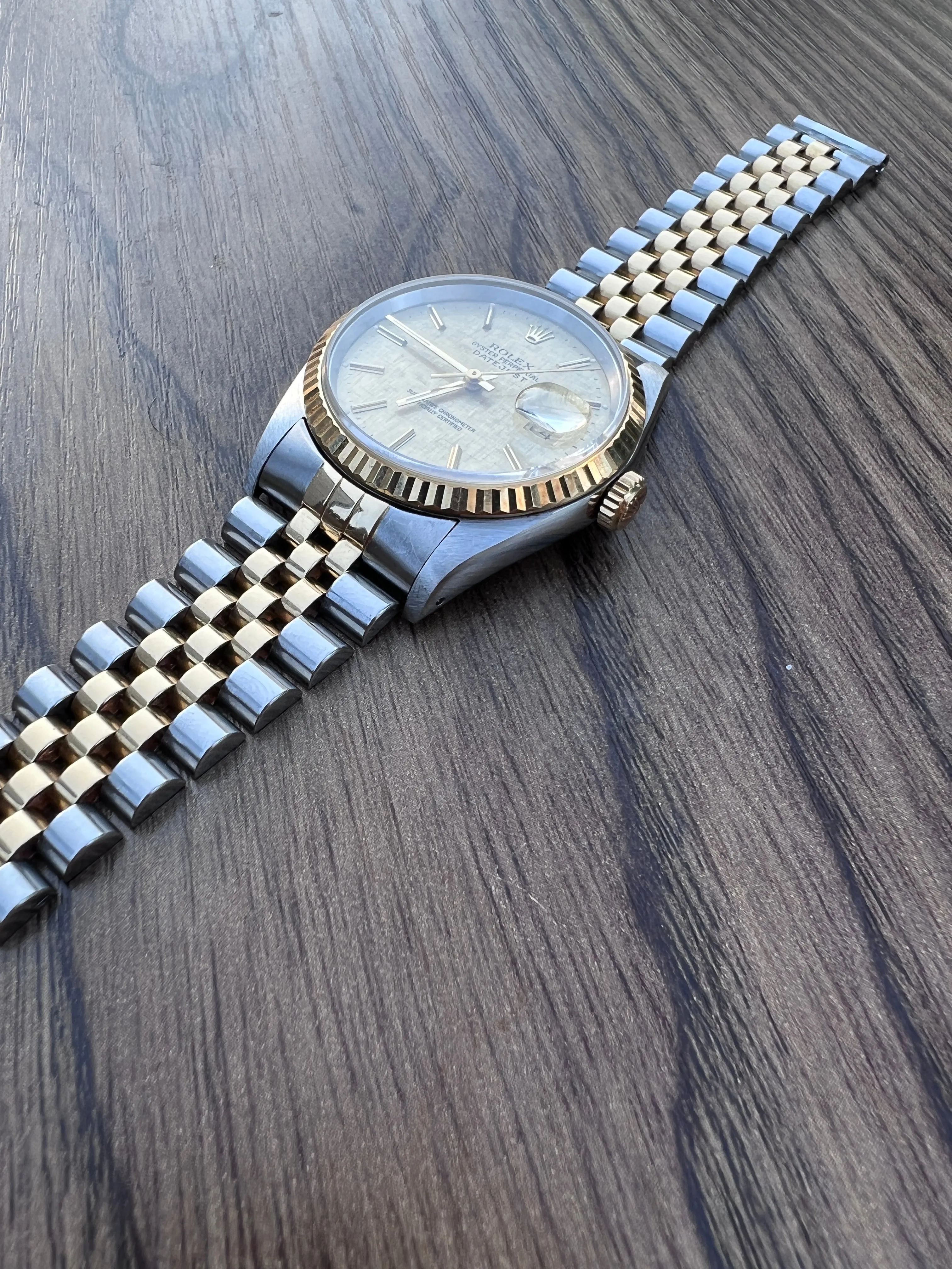 Rolex Datejust 16233 - Linen Dial