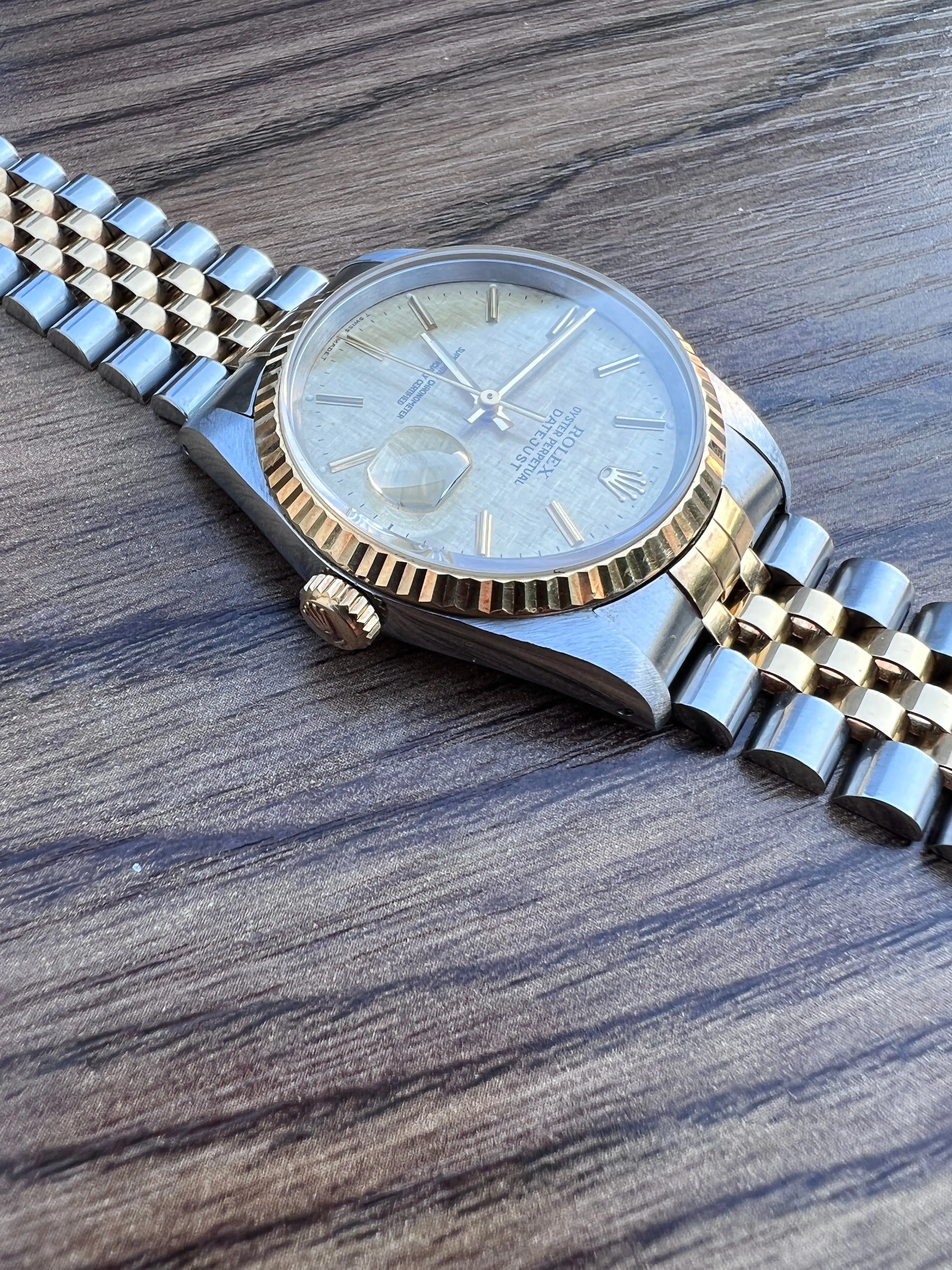 Rolex Datejust 16233 - Linen Dial