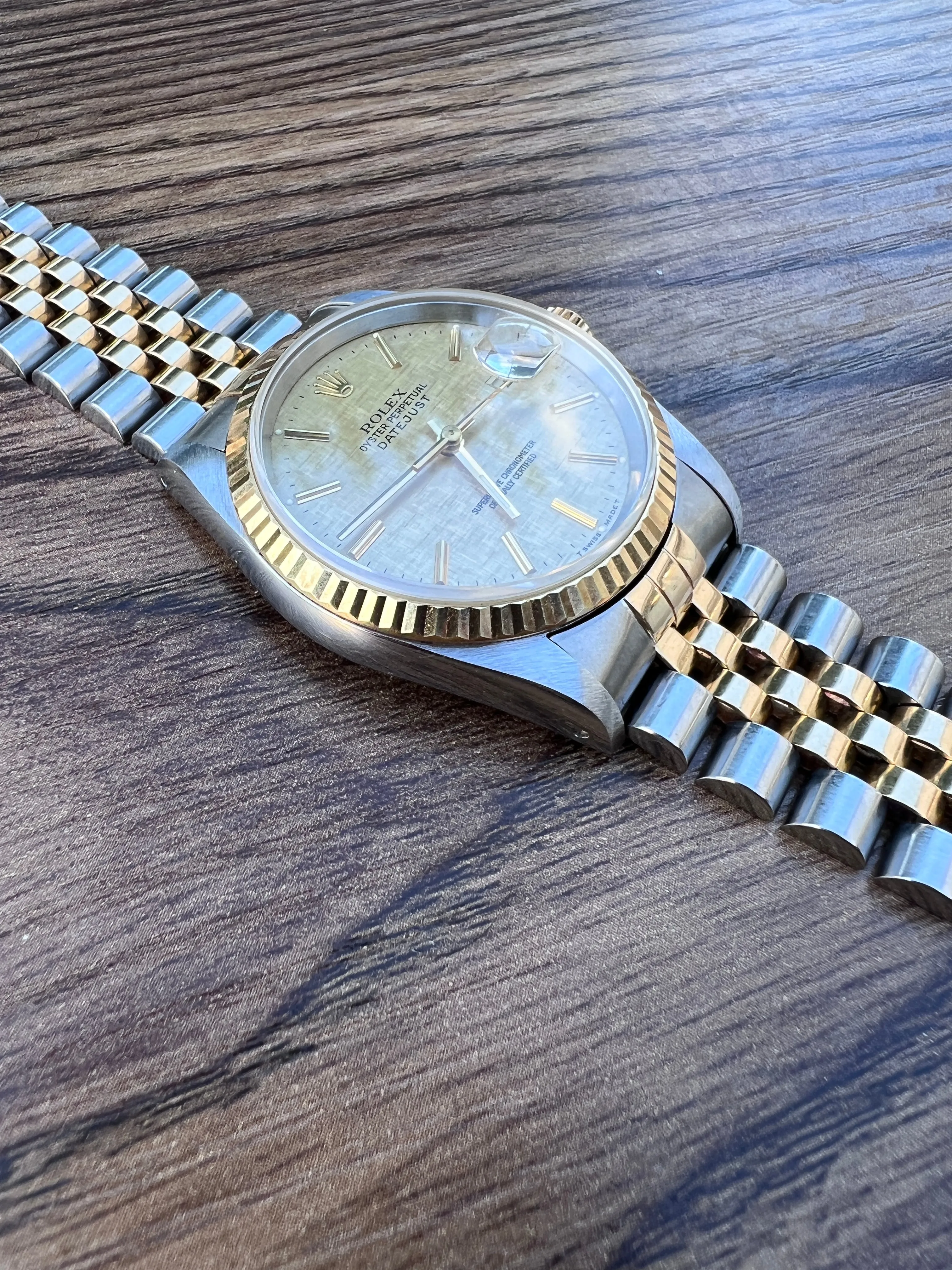 Rolex Datejust 16233 - Linen Dial