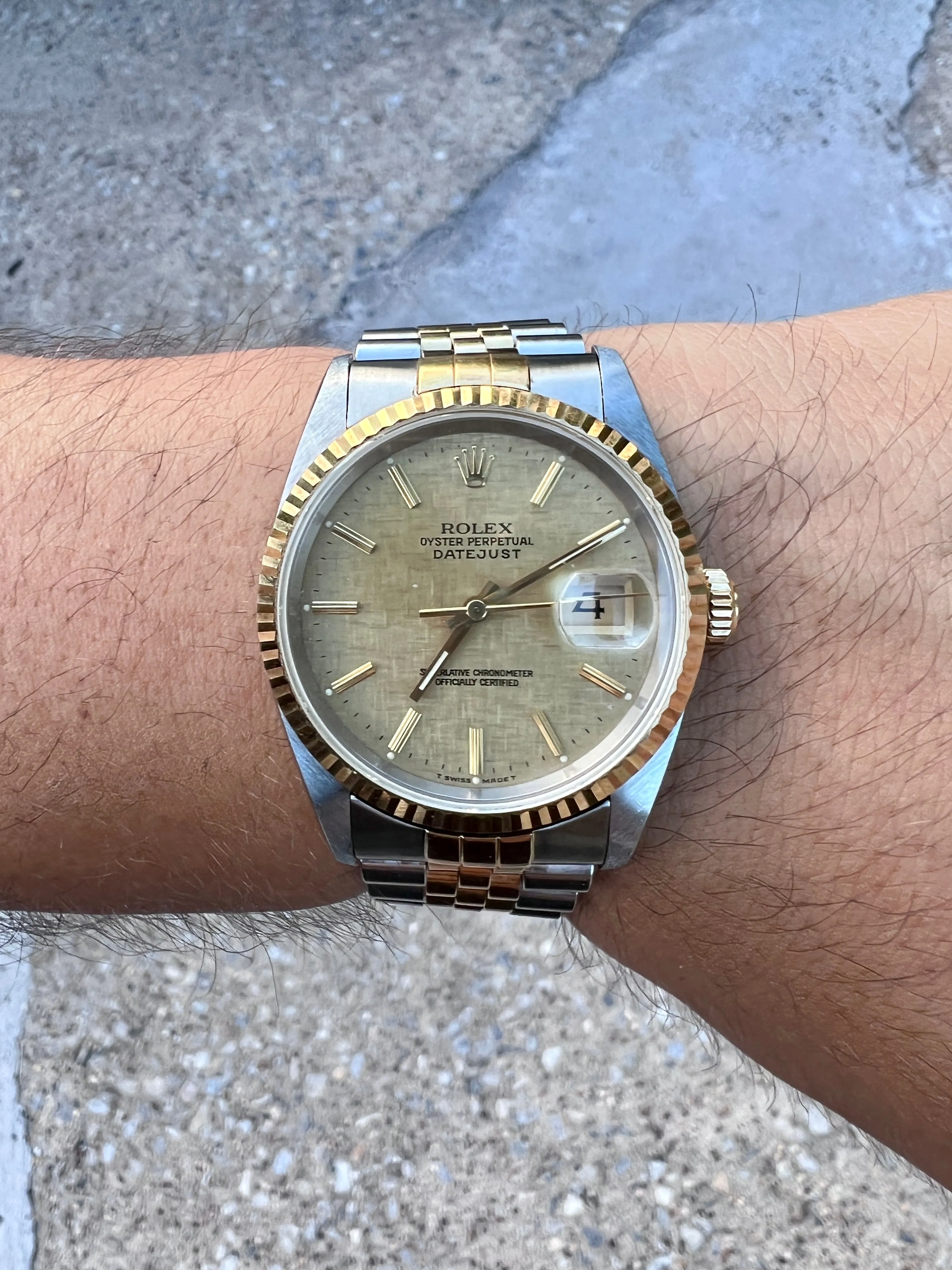 Rolex Datejust 16233 - Linen Dial