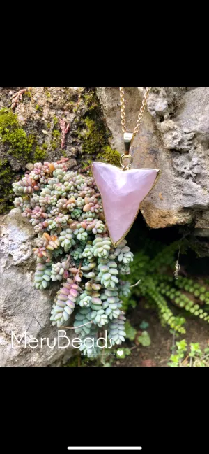 Rose Quartz Arrowhead Pendant Charm with Gold Plated Necklace