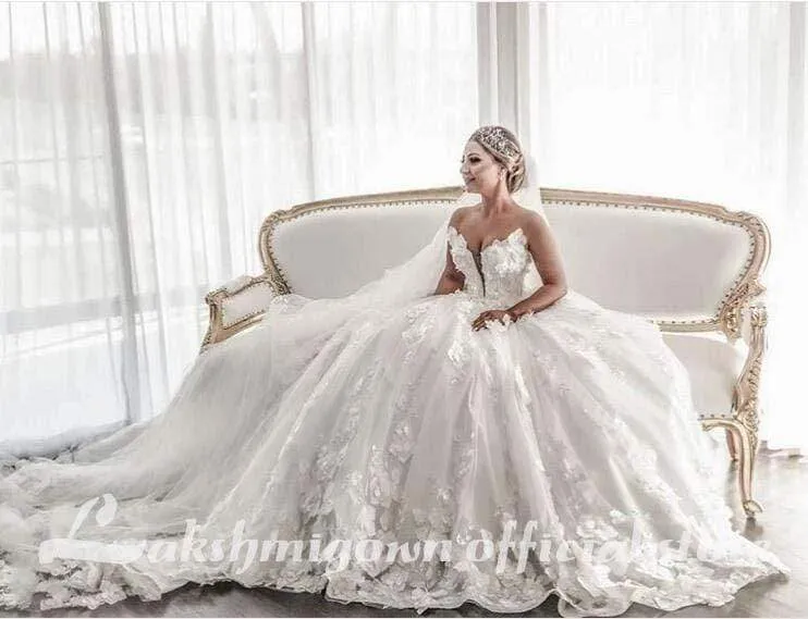 Roycebridal 3D Flowrers Ball Gown Wedding Dresses Luxury Lace Appliqued