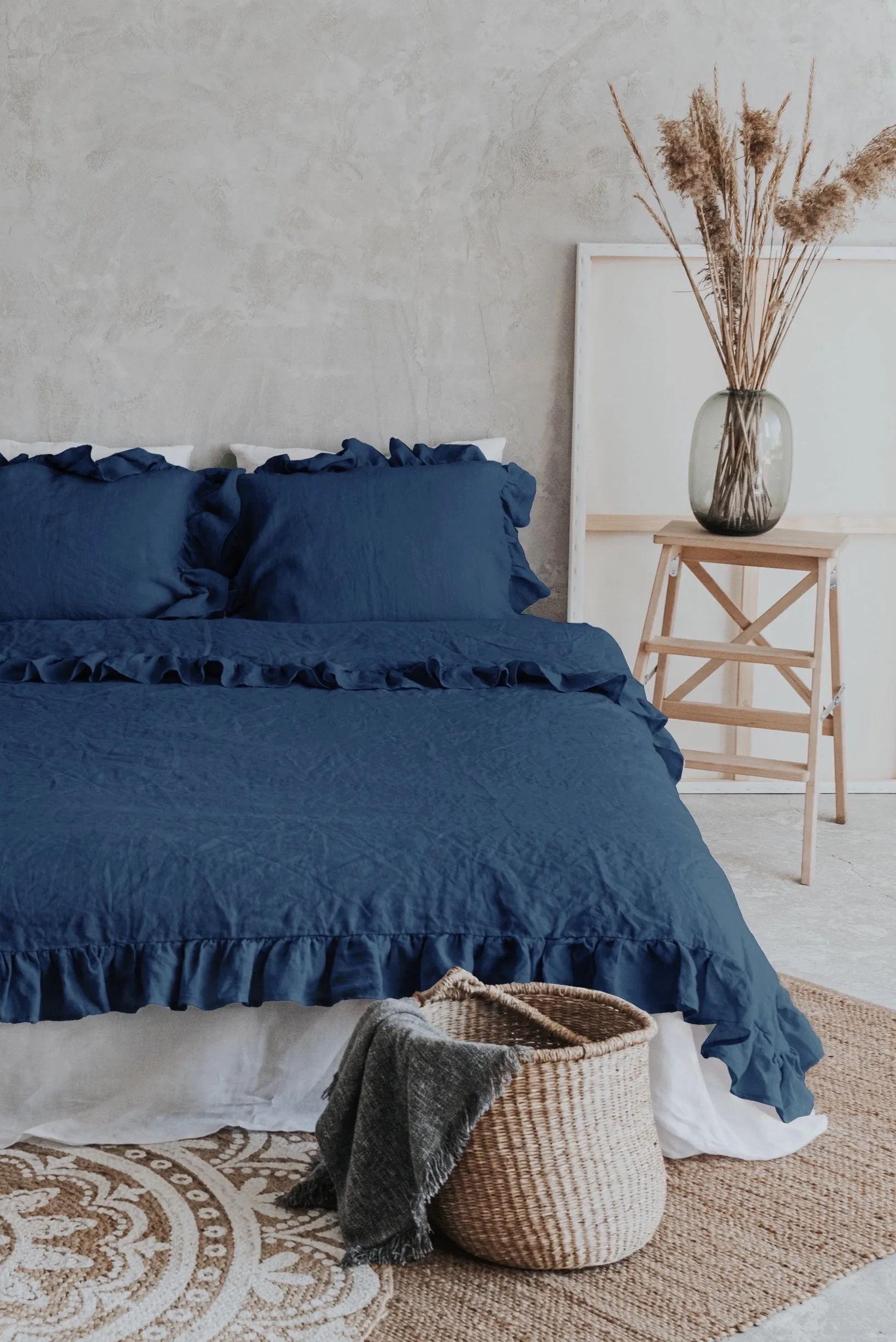 Ruffle Duvet Cover and Pillowcases Set - Dark Blue