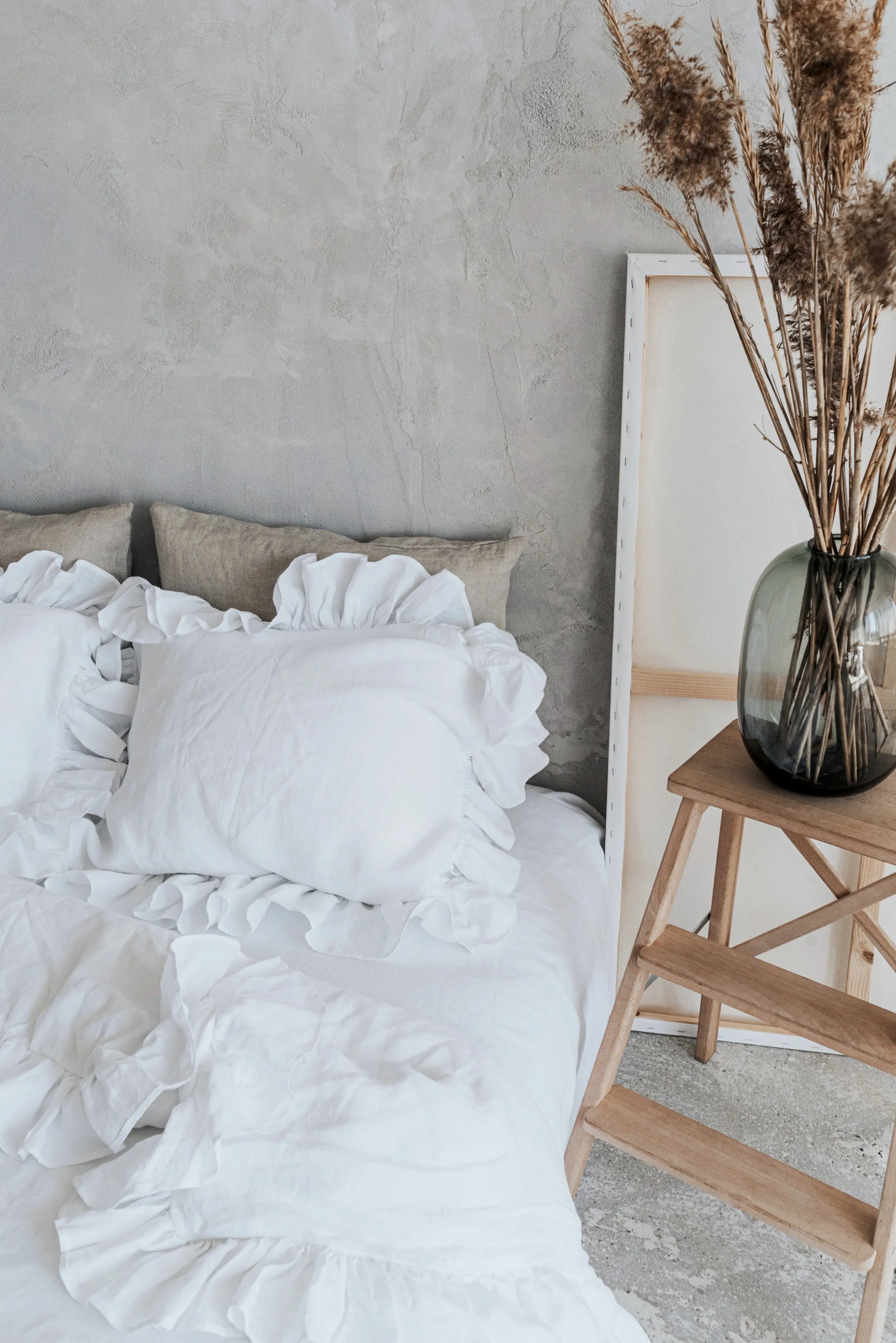 Ruffle Pillowcases Set - White