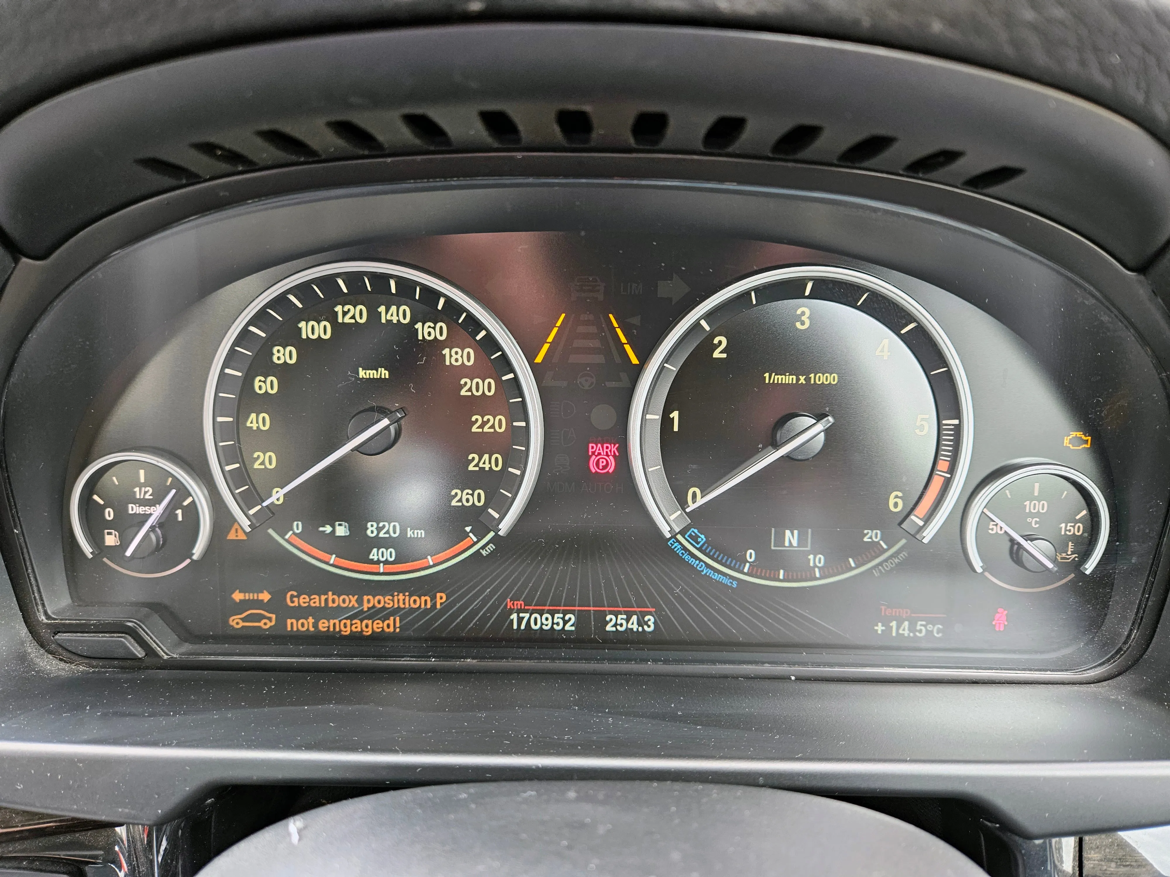 S3063 X5 F15 SAV 30dX N57 AUTO 2013/10