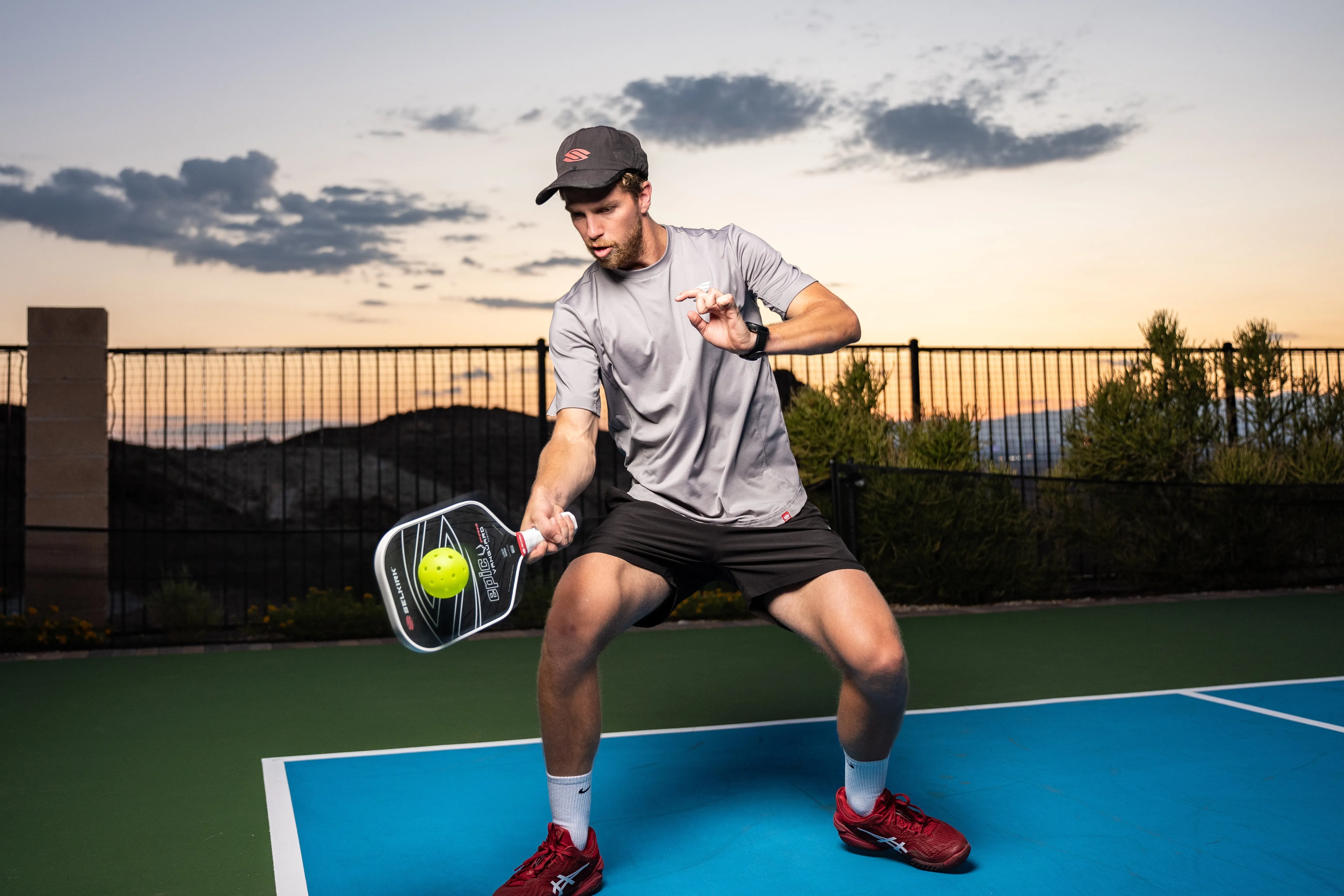 Selkirk VANGUARD Pro - Invikta Pickleball Paddle (Charcoal)