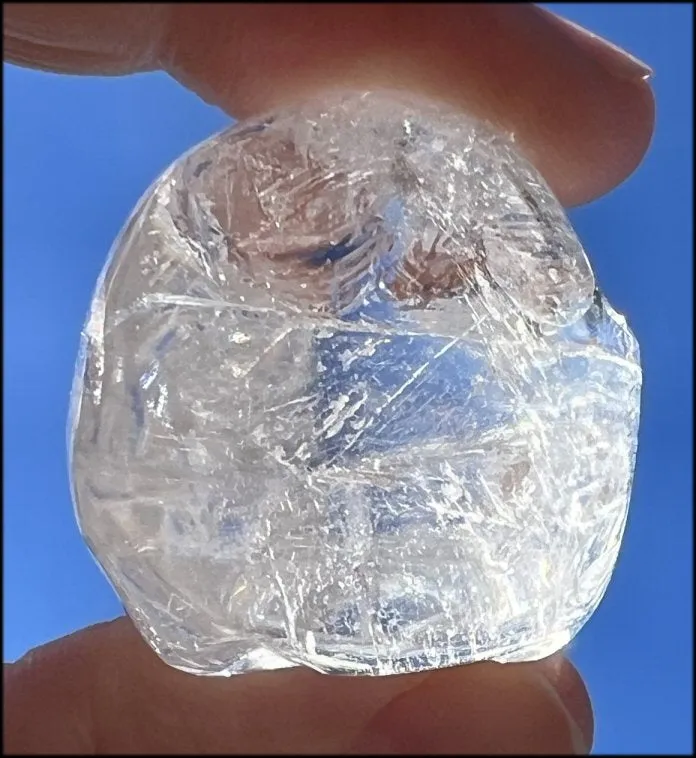 Shimmery Quartz Crystal Skull - Focus, Transformation of energy