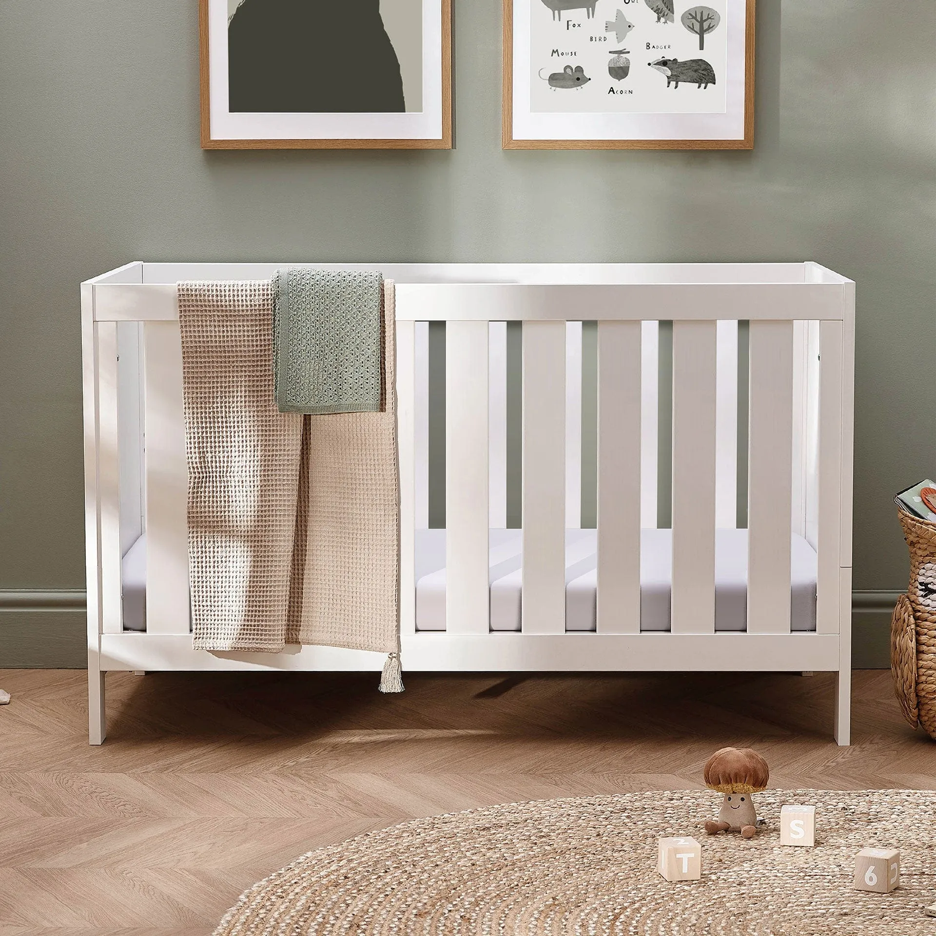 Silver Cross Bromley 3 Piece Room Set in White
