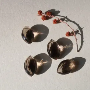 SMOKY QUARTZ PETAL