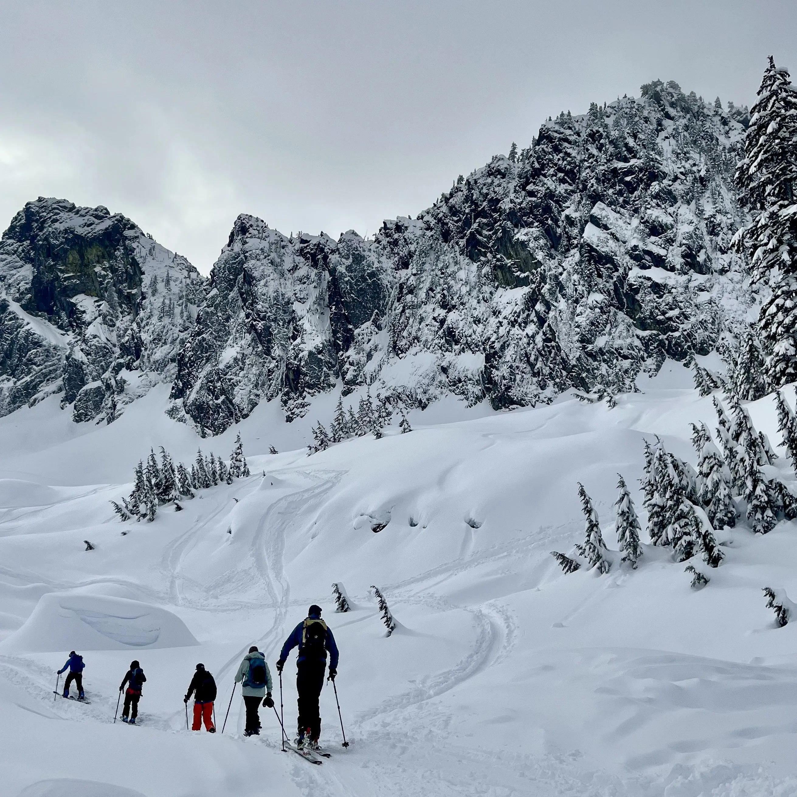 Snoqualmie Pass Backcountry Skiing & Splitboarding