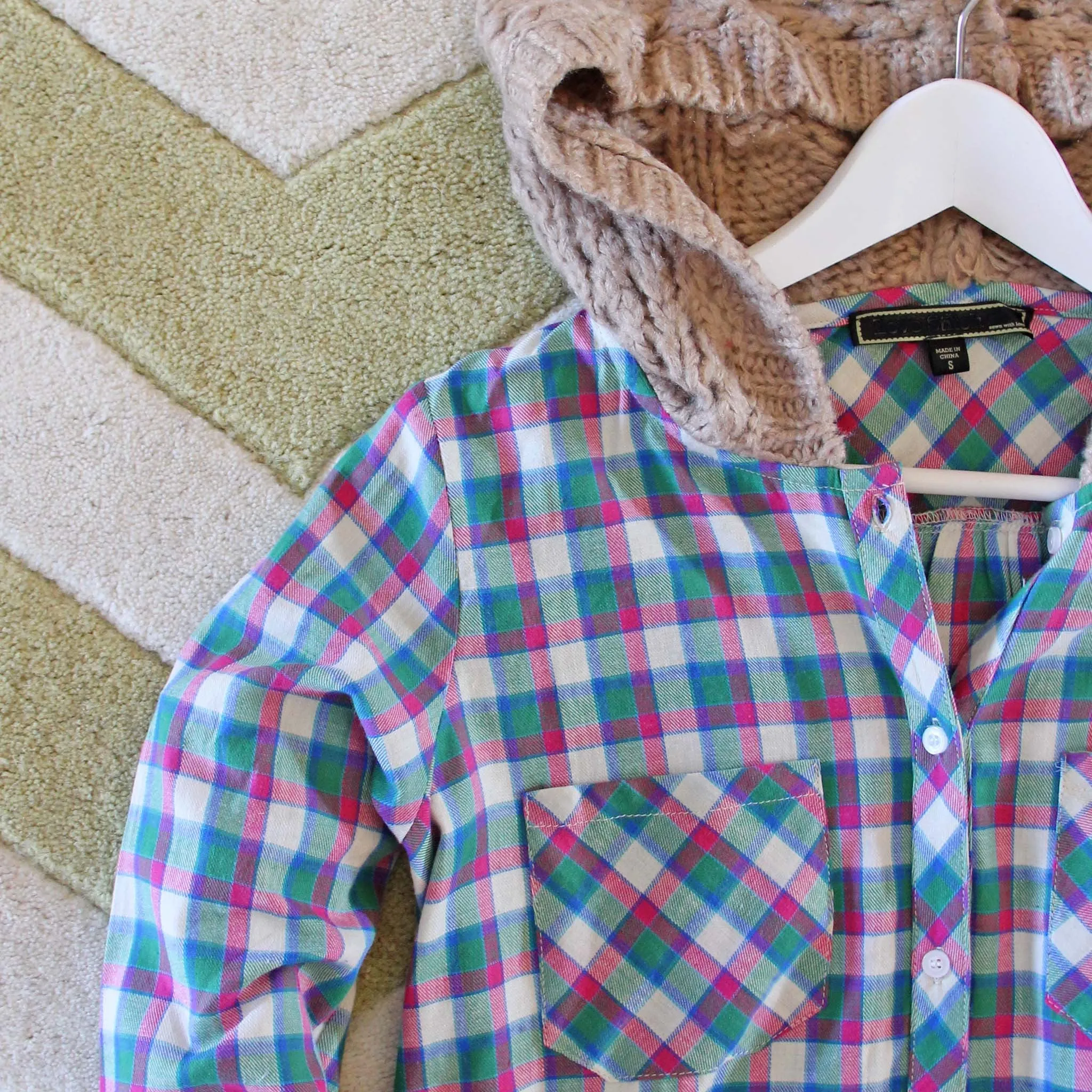Snowy Canoe Plaid Top in Pine